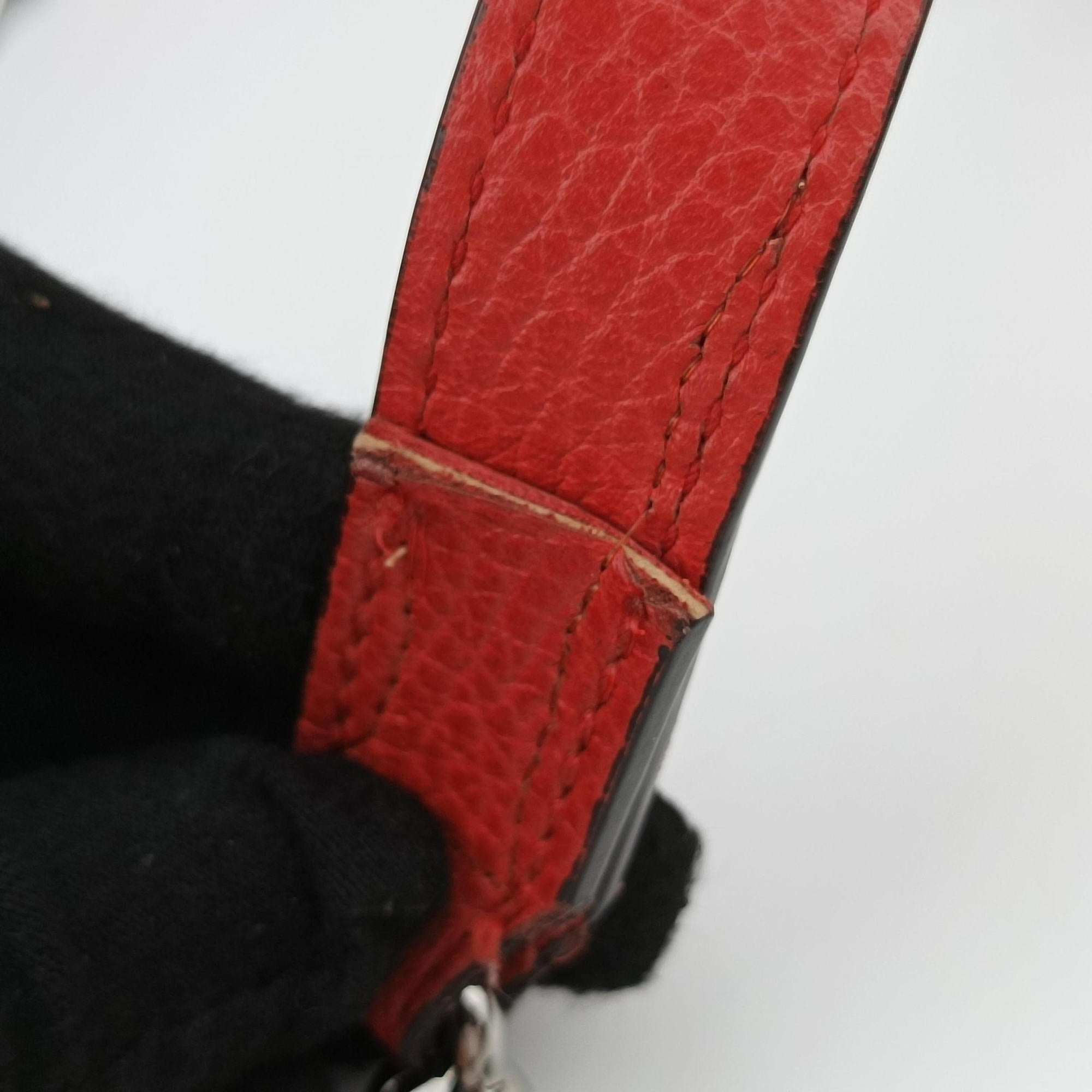 Pre-owned Gucci charm dome Red Leather 341503 shoulderbag | stylenewstar