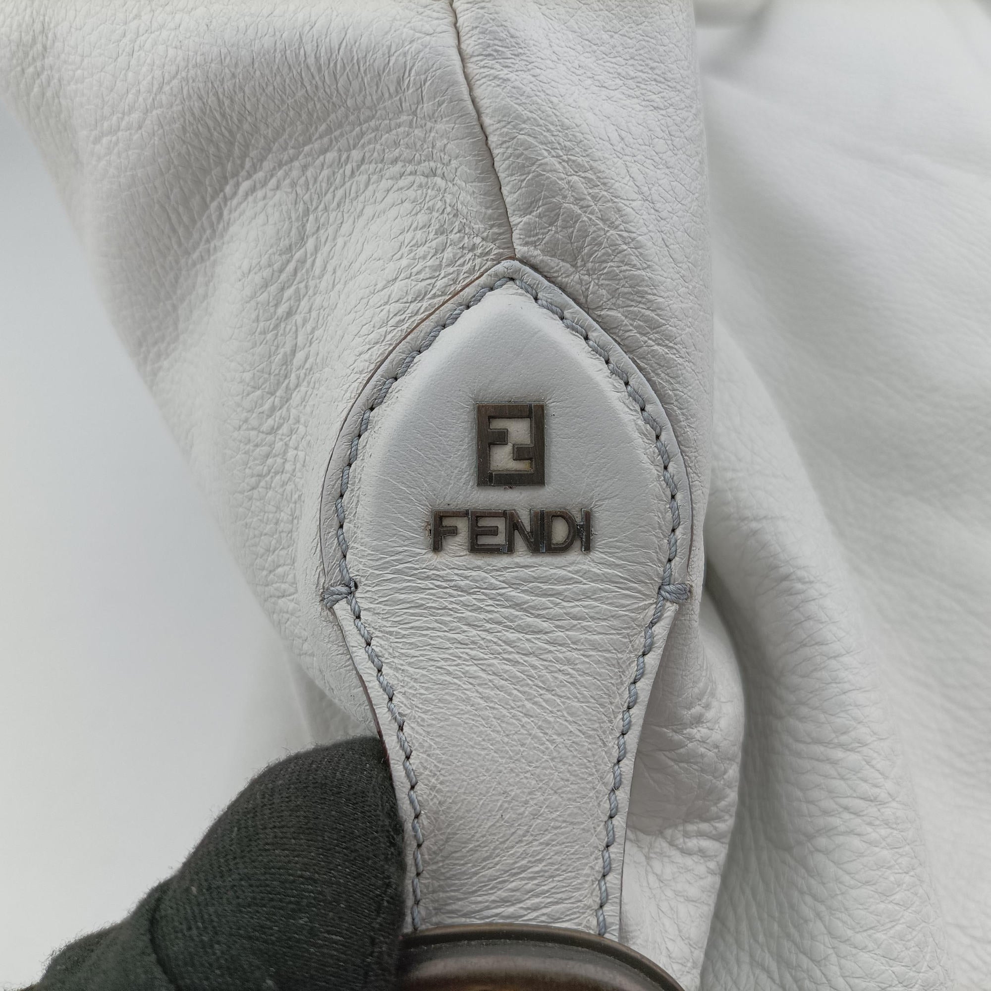 Vintage Fendi Borsa Frame Doctor White Leather 8BN191 handbag | stylenewstar