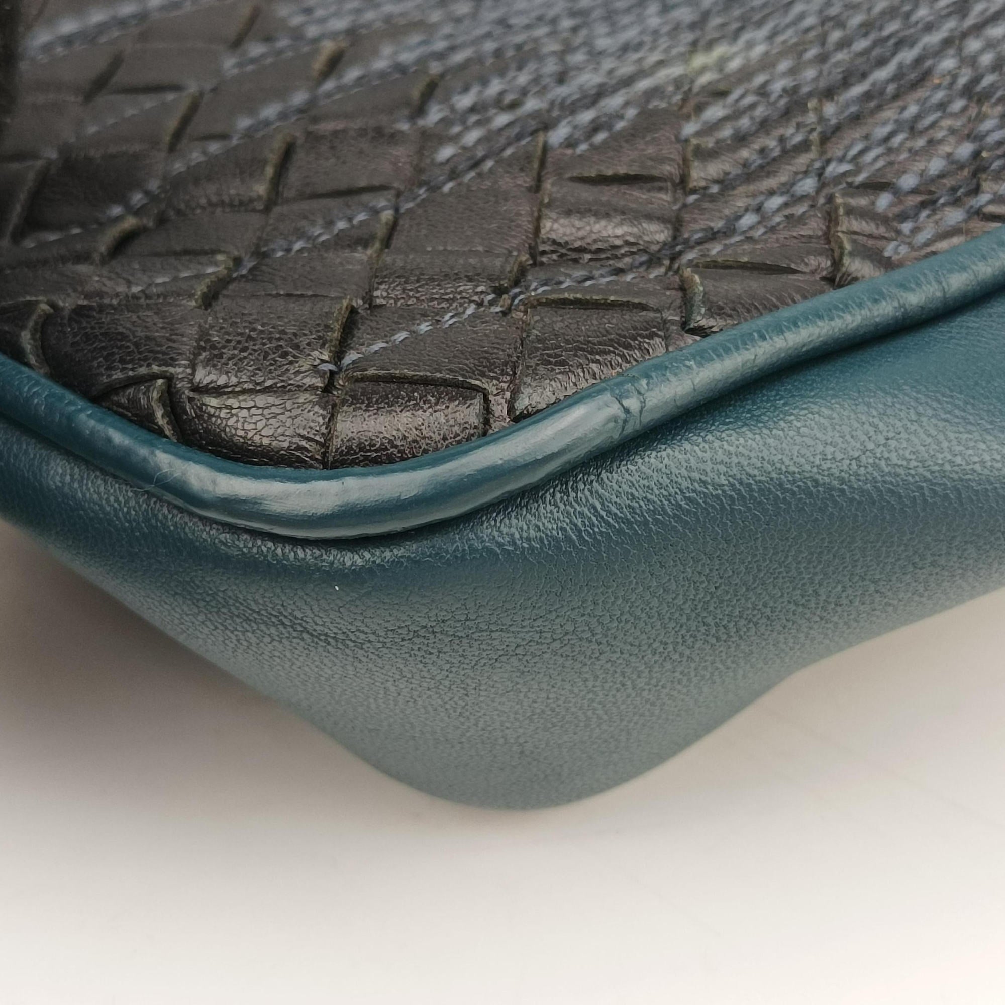 Secondhand Bottega Veneta Intrecciato Navy lambskin  shoulderbag | stylenewstar