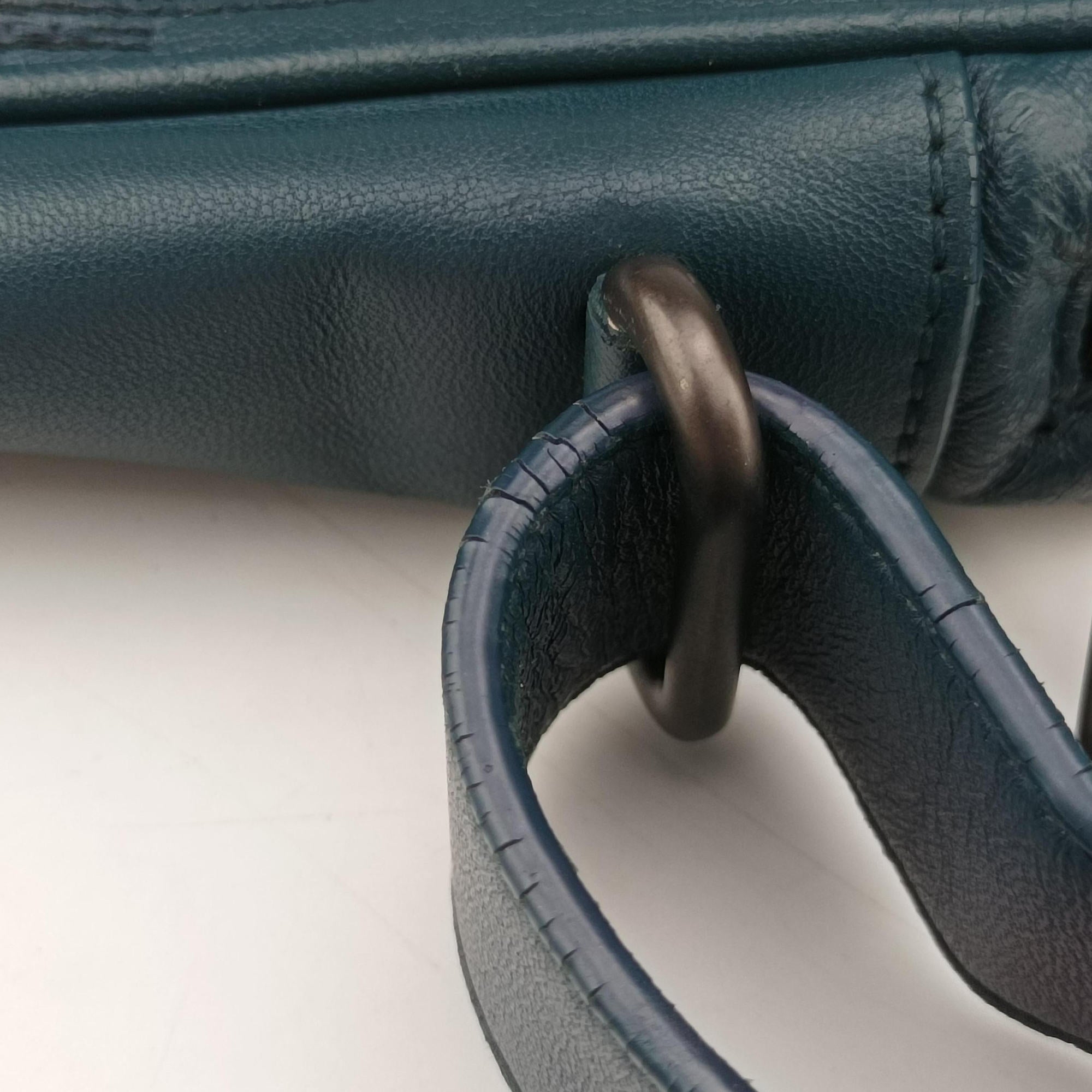 Secondhand Bottega Veneta Intrecciato Navy lambskin  shoulderbag | stylenewstar