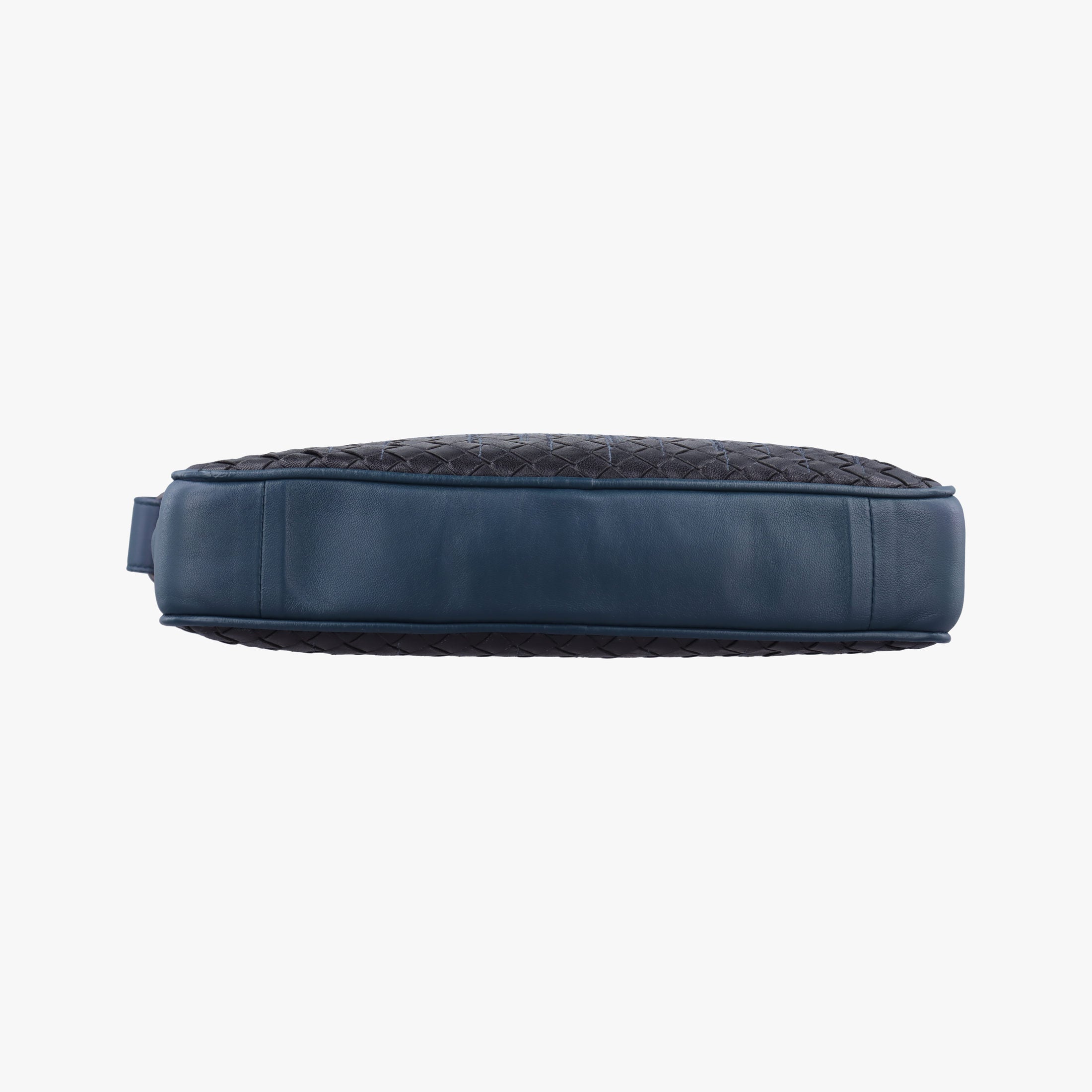 Secondhand Bottega Veneta Intrecciato Navy lambskin  shoulderbag | stylenewstar