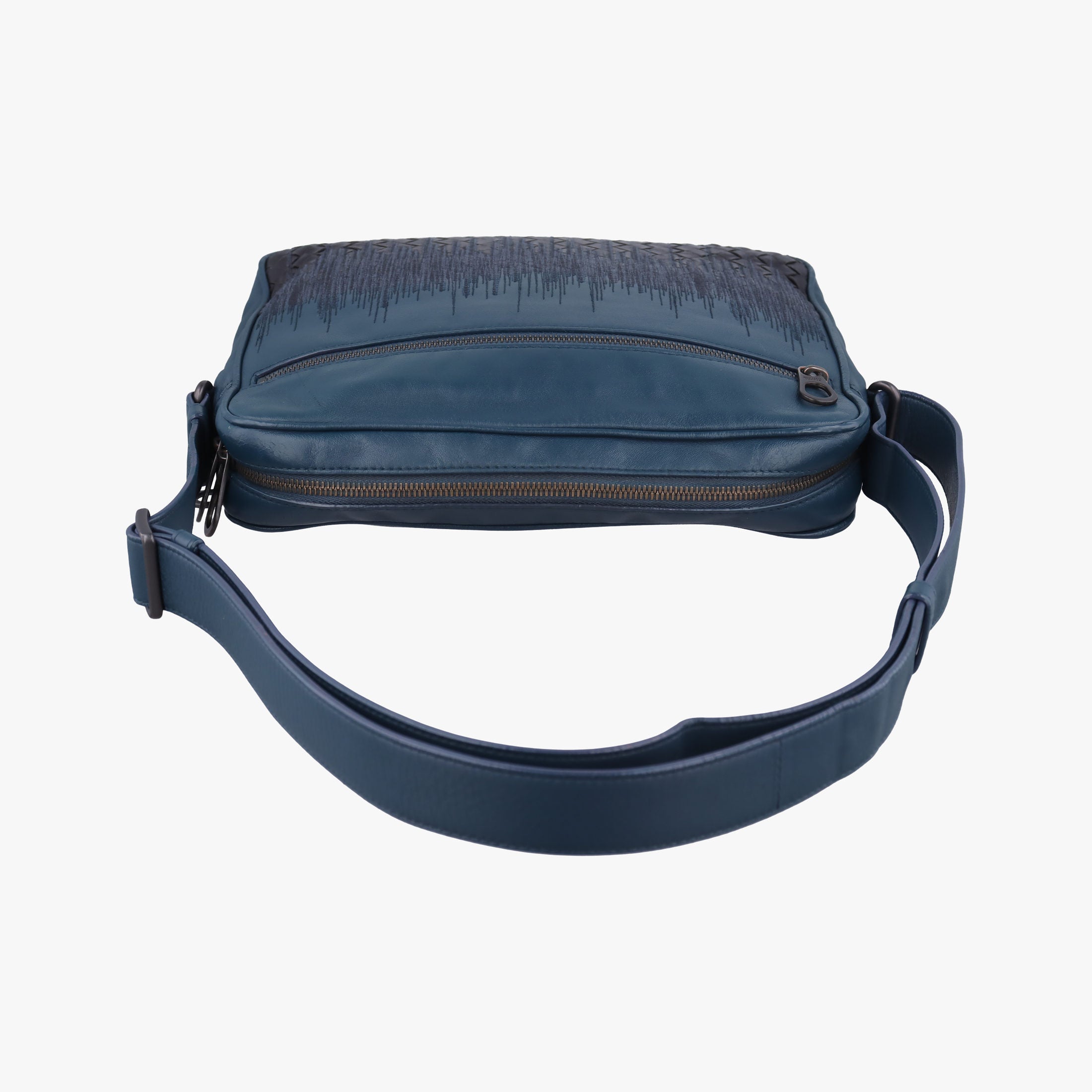 Secondhand Bottega Veneta Intrecciato Navy lambskin  shoulderbag | stylenewstar