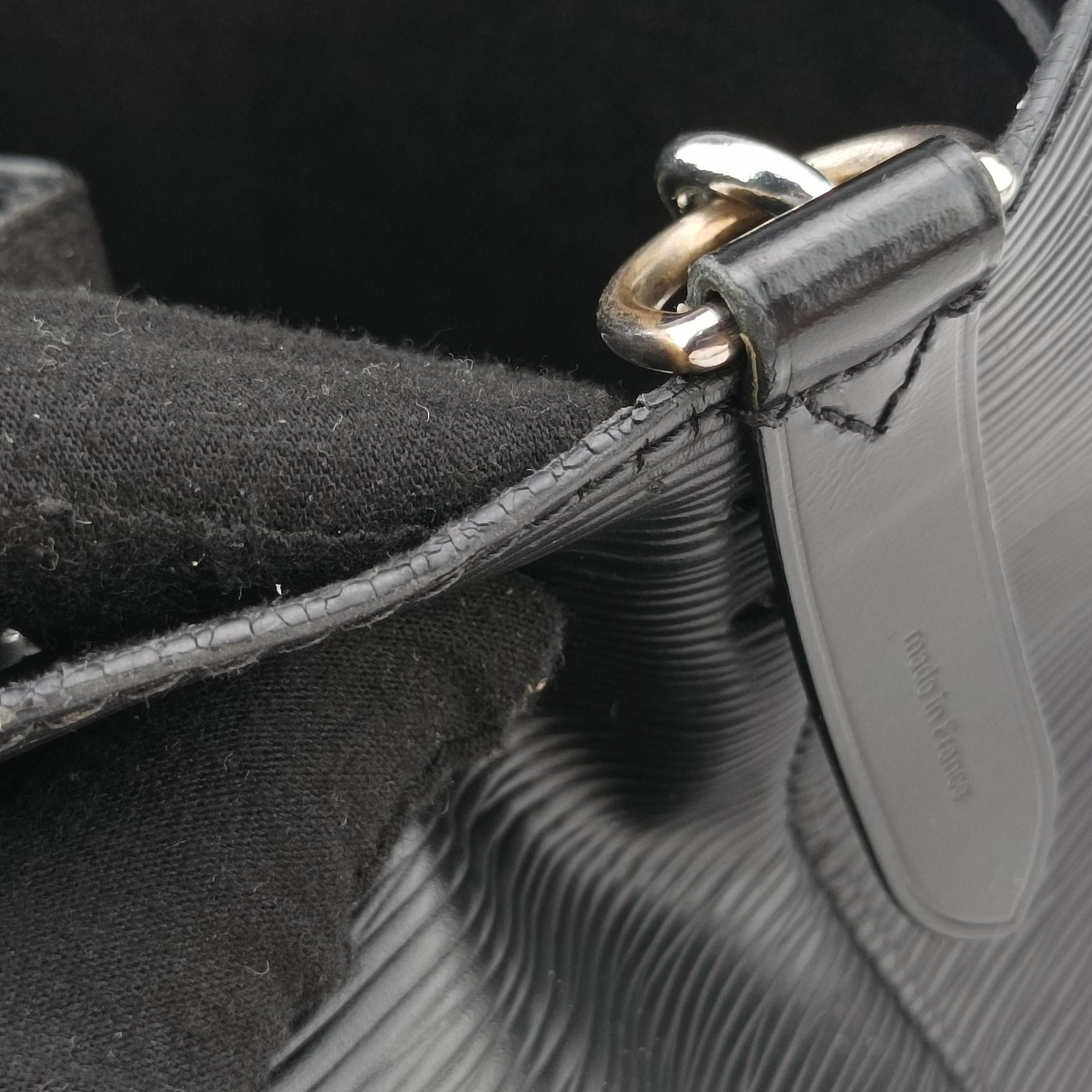 Pre-owned Louis Vuitton NeoNoe Noir Epi M54366 shoulderbag | stylenewstar