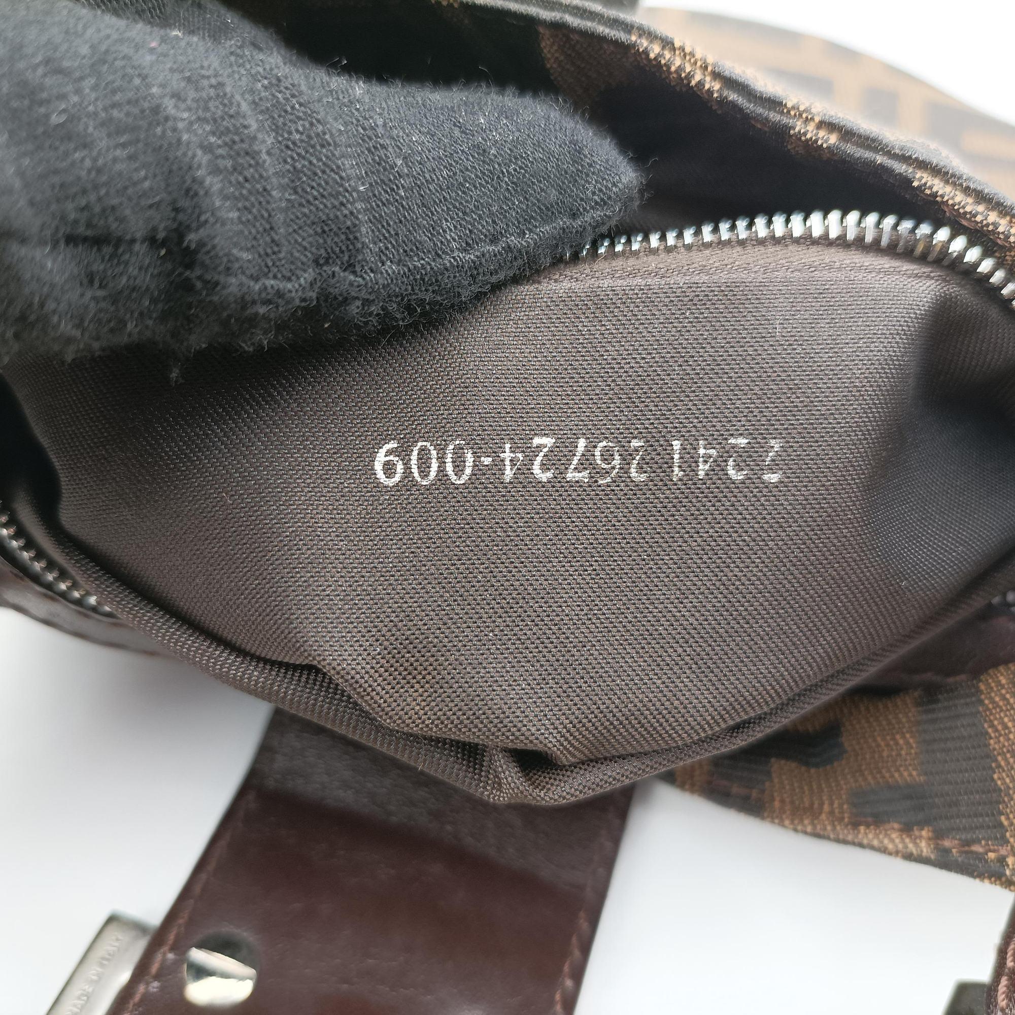Vintage Fendi croissants Brown canvas× leather 26724 shoulderbag | stylenewstar