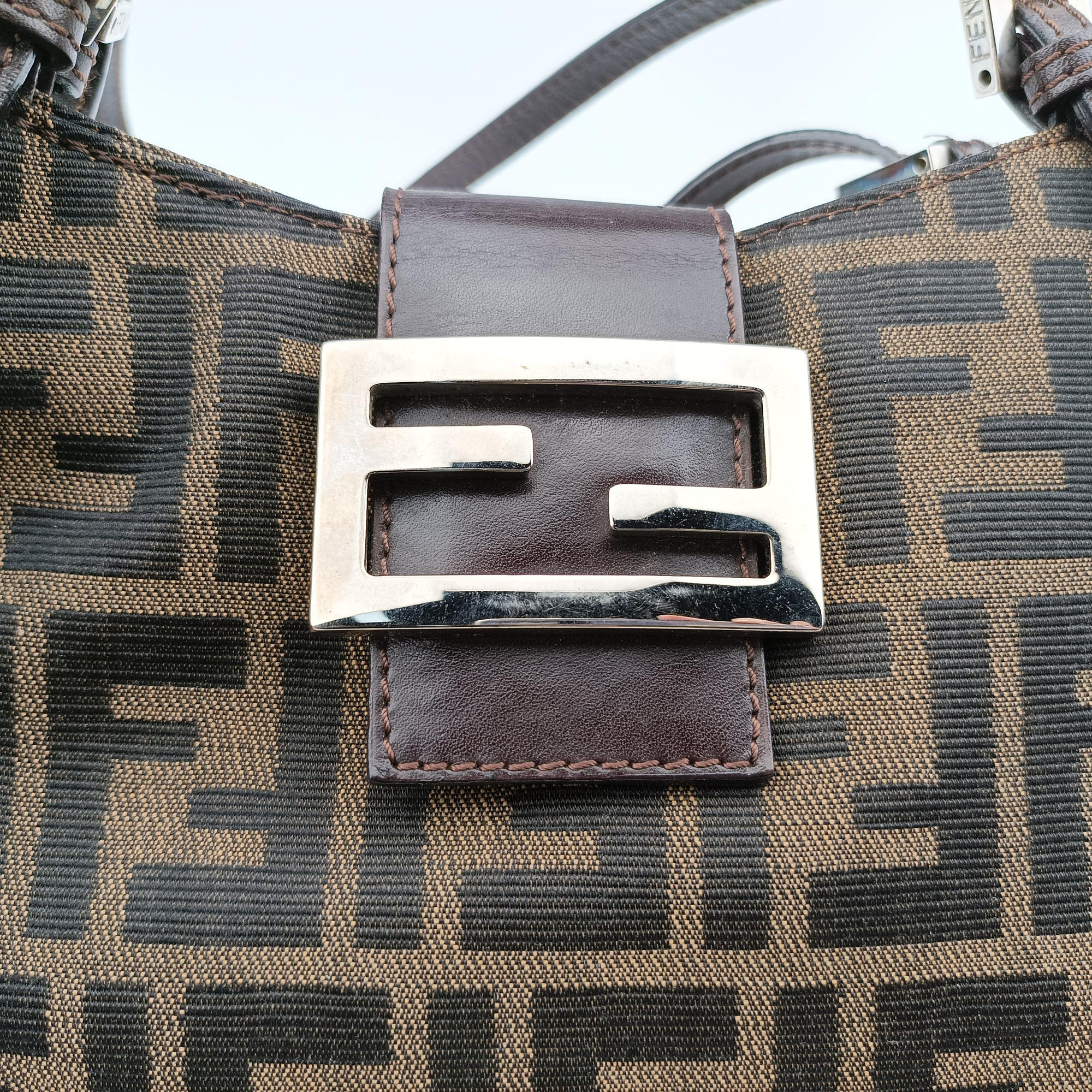 Vintage Fendi croissants Brown canvas× leather 26724 shoulderbag | stylenewstar