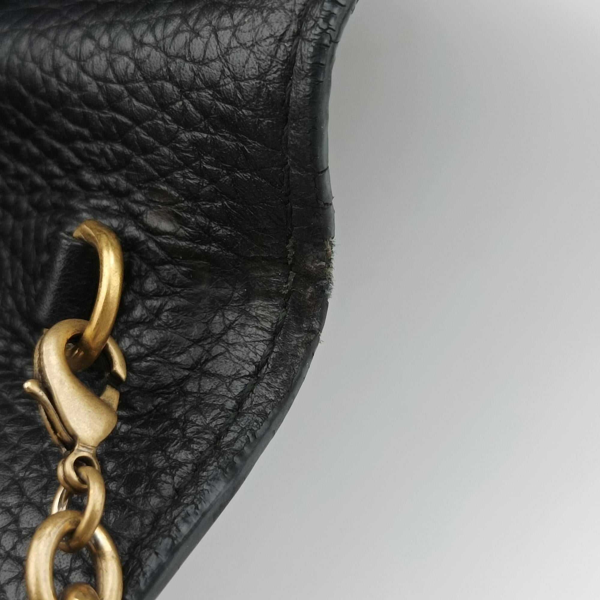 Pre-owned Gucci GG Marmont Black Leather 401232 shoulderbag | stylenewstar