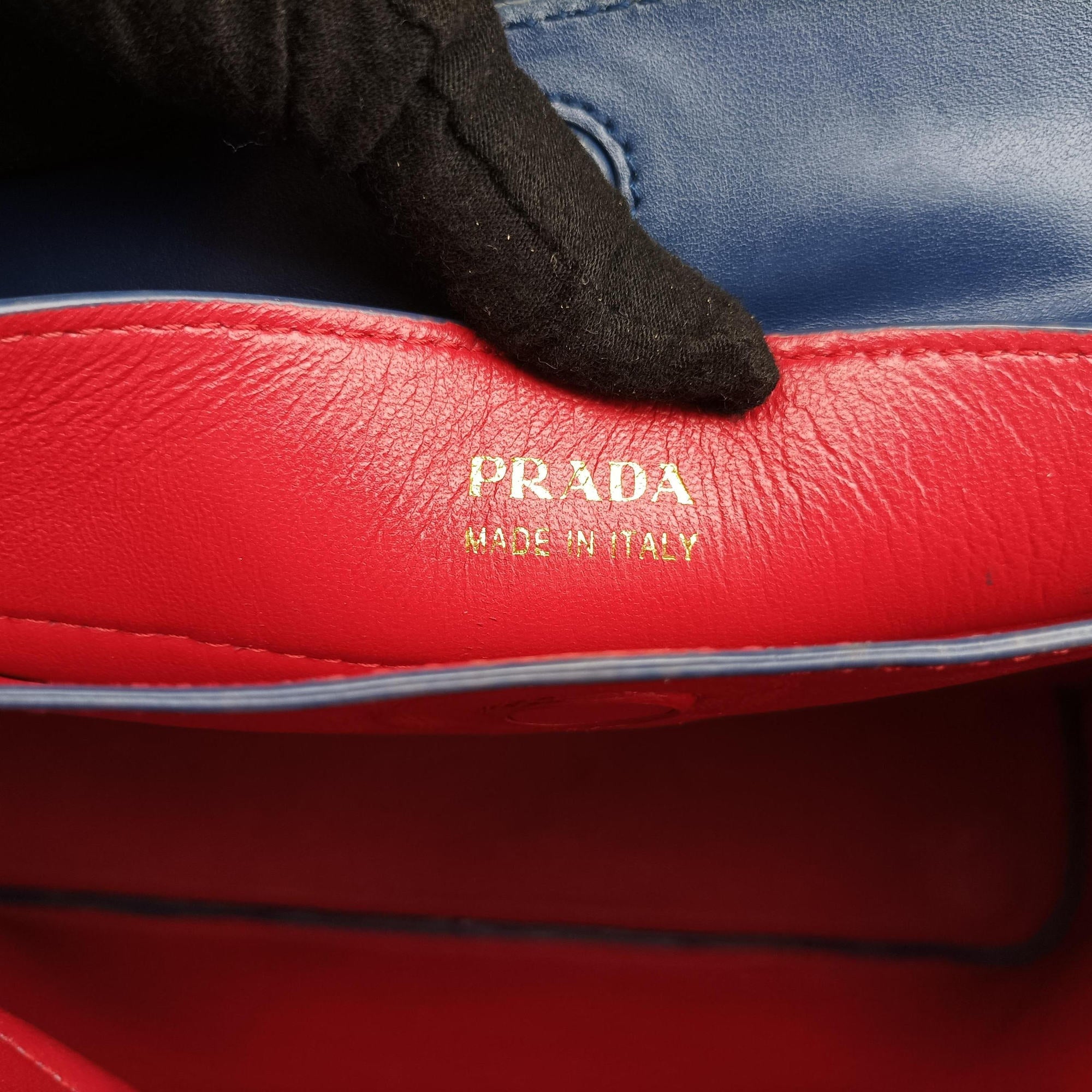 Vintage Prada Double Cuir Blue SAFFIANO Leather B2756T handbag | stylenewstar
