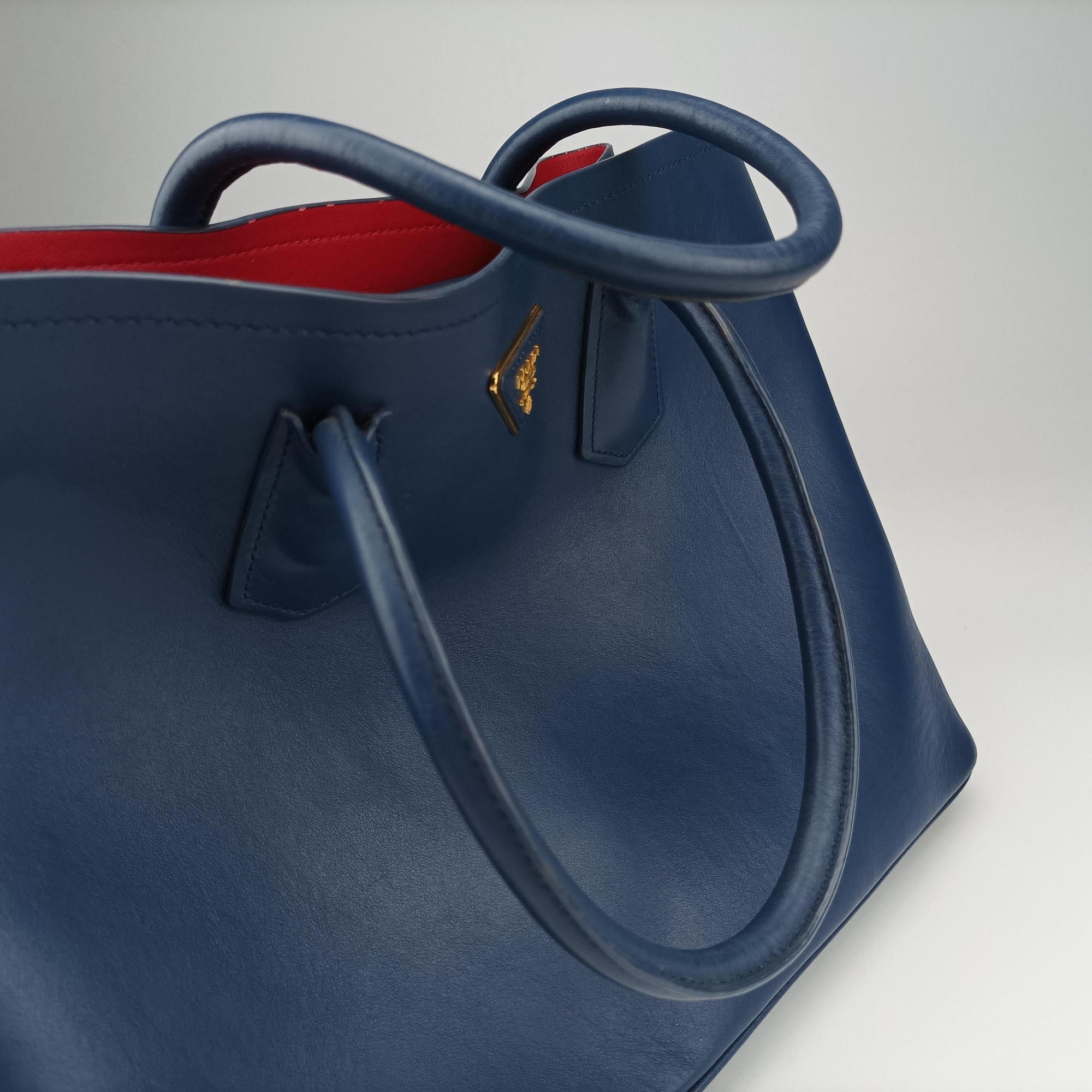 Vintage Prada Double Cuir Blue SAFFIANO Leather B2756T handbag | stylenewstar