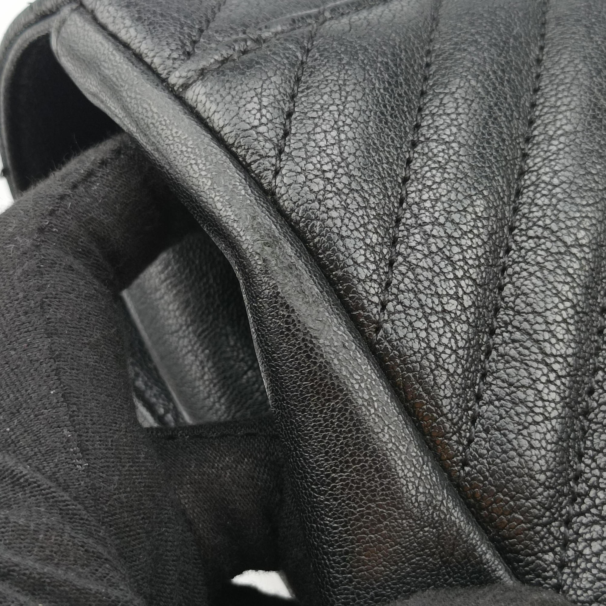 Pre-owned Yves Saint Laurent COLLEGE Black Leather 487212 shoulderbag | stylenewstar