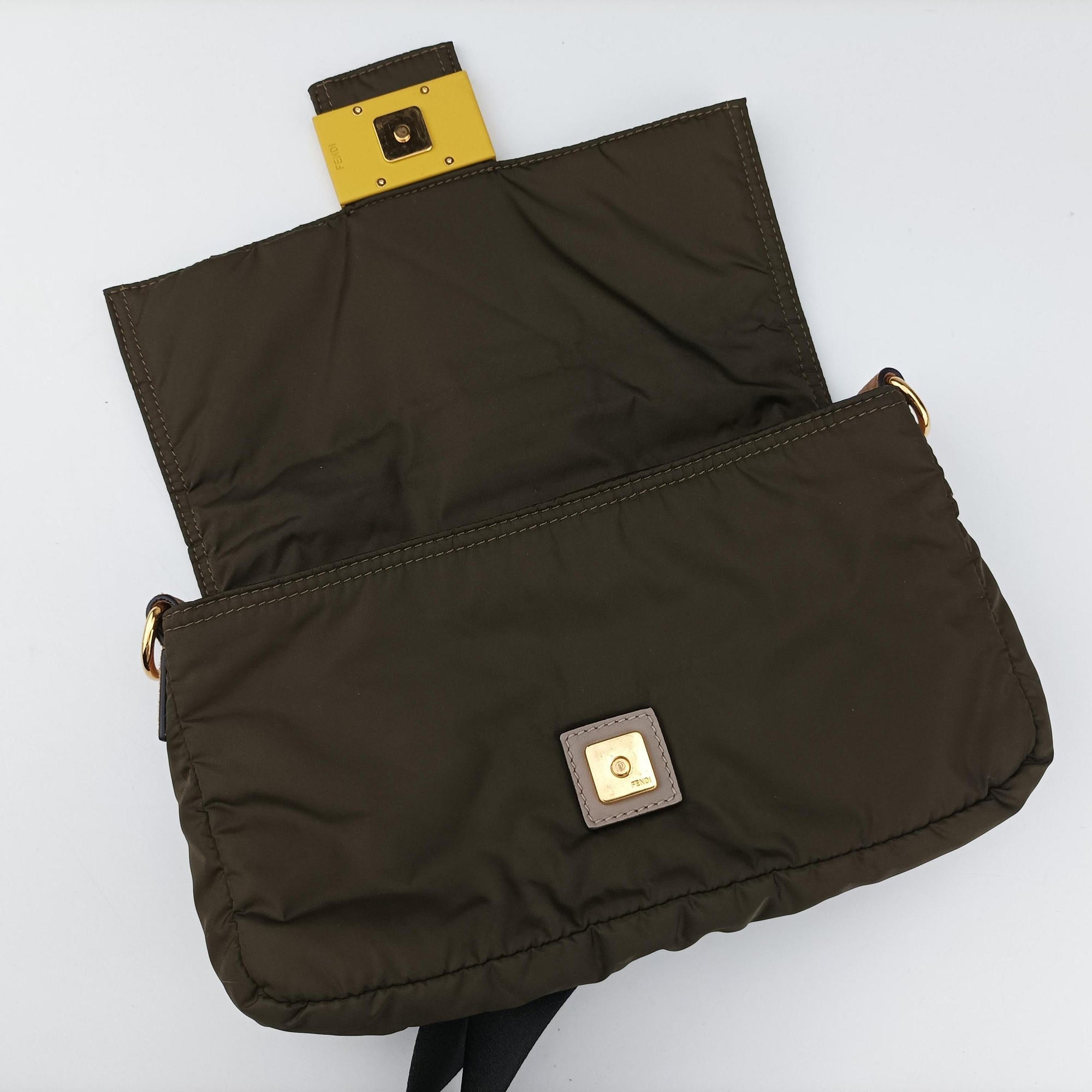 Pre-owned Fendi Baguette Green nylon 7VA472 bum bag/waist bag | stylenewstar