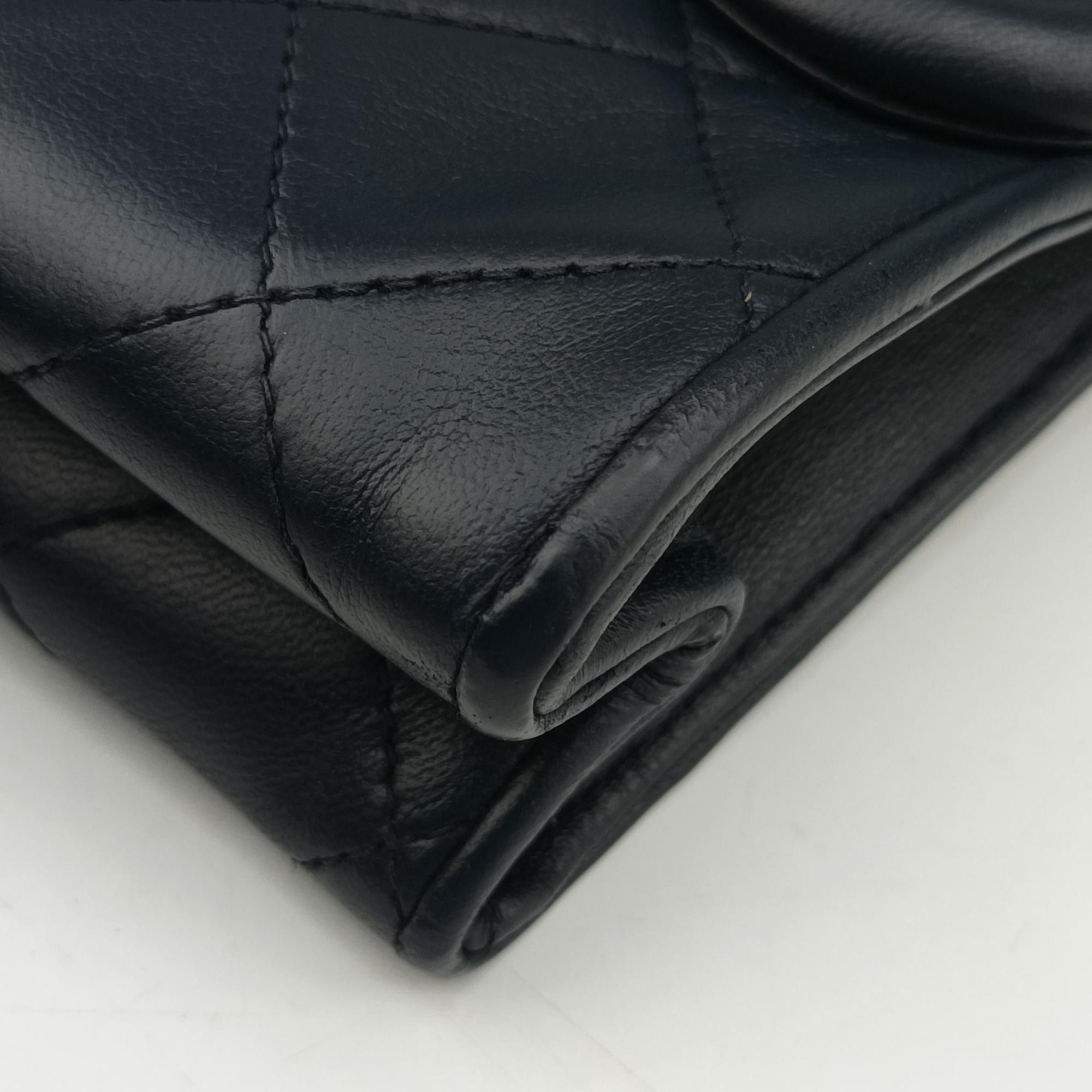Pre-owned Chanel Matelasse Navy Lambskin  shoulderbag | stylenewstar