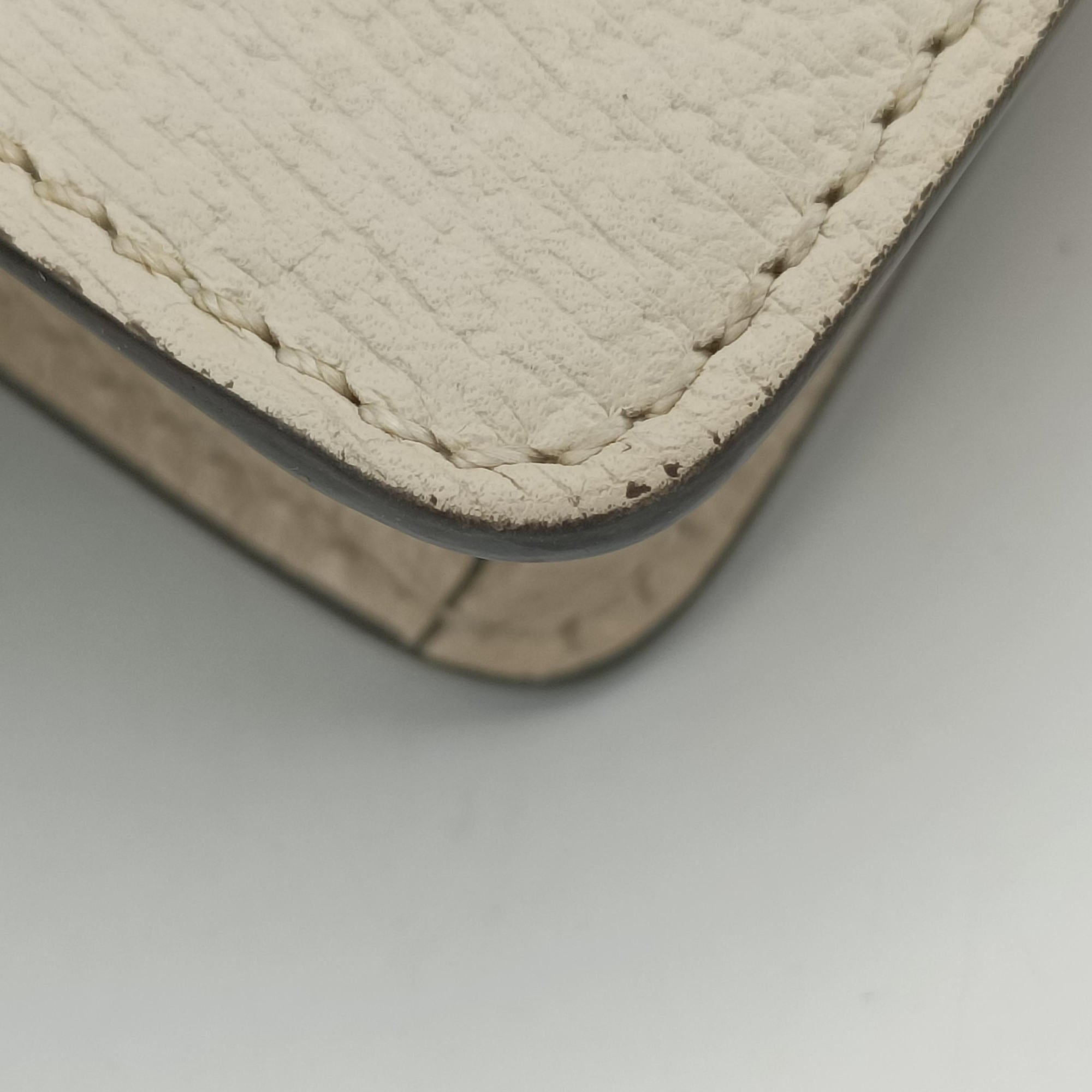 Secondhand Gucci Dionysus White Leather 421970 shoulderbag | stylenewstar