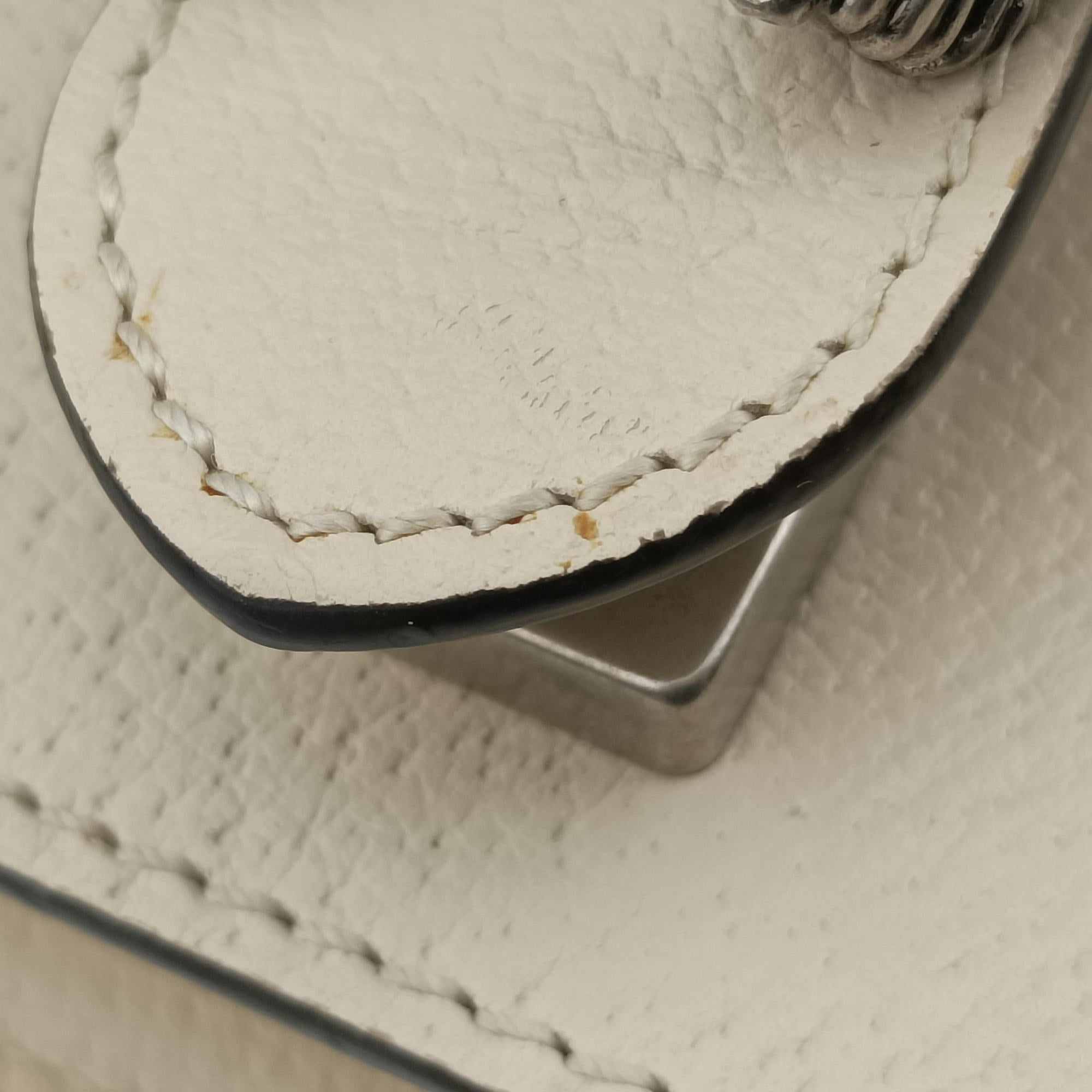 Secondhand Gucci Dionysus White Leather 421970 shoulderbag | stylenewstar