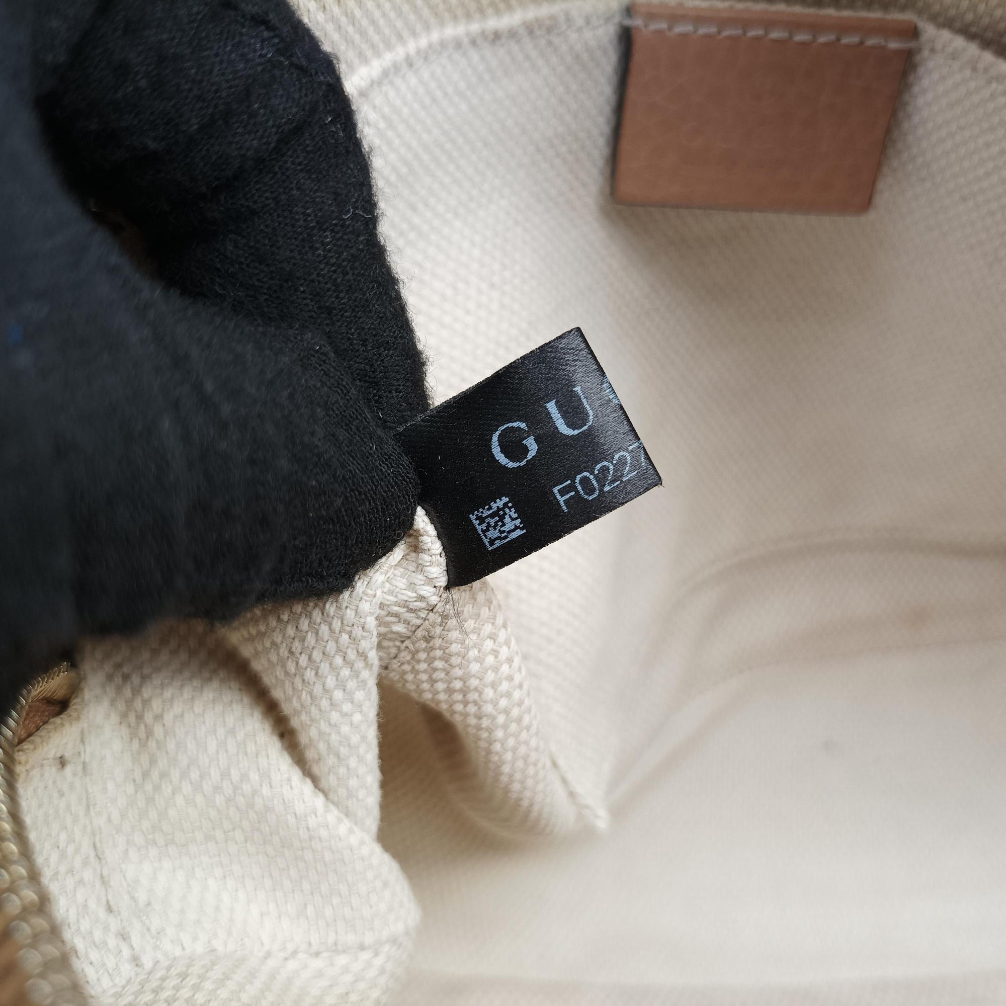 Pre-owned Gucci Soho Beige Leather 308364 shoulderbag | stylenewstar