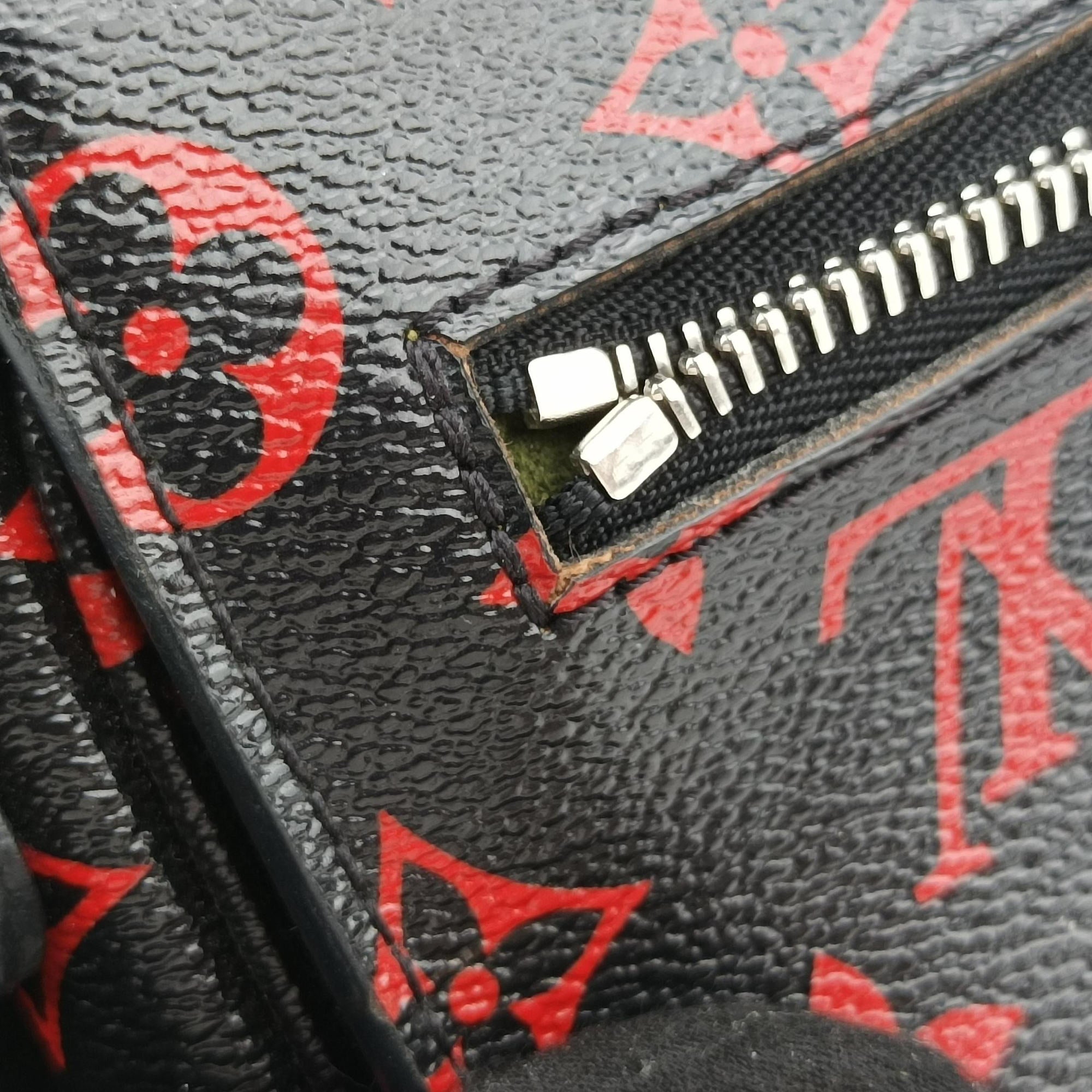 Vintage Louis Vuitton Pochette Metis MM Noir×ROUGE Monogram Infrarouge M41462 shoulderbag | stylenewstar