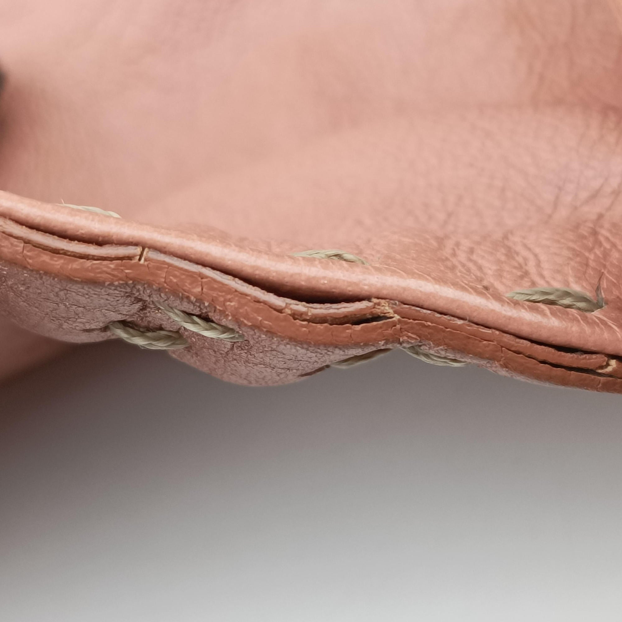 Vintage Fendi selleria flap Pink Leather 8BR356 shoulderbag | stylenewstar