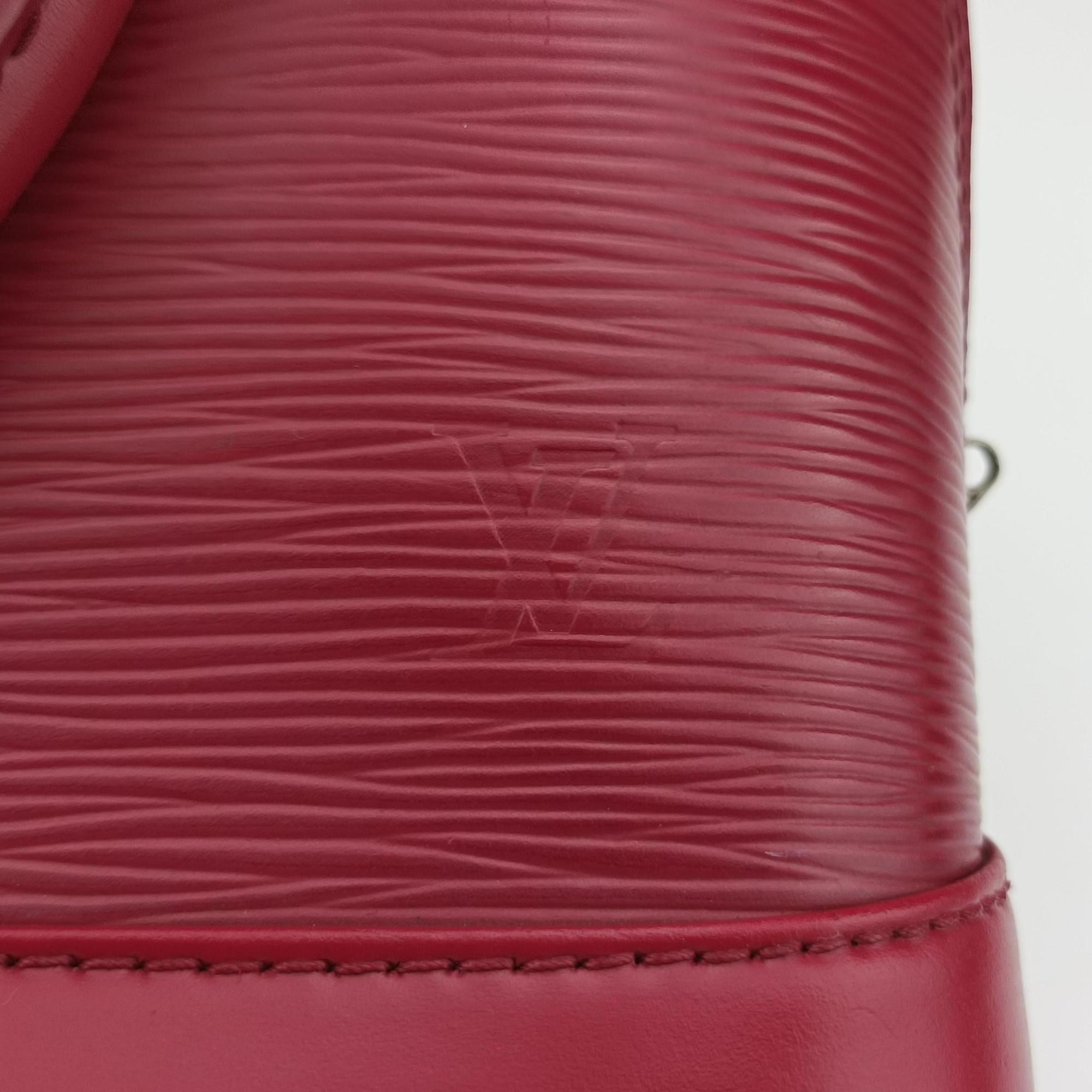 Vintage Louis Vuitton Alma BB FUCHSIA Epi M40851 shoulderbag | stylenewstar