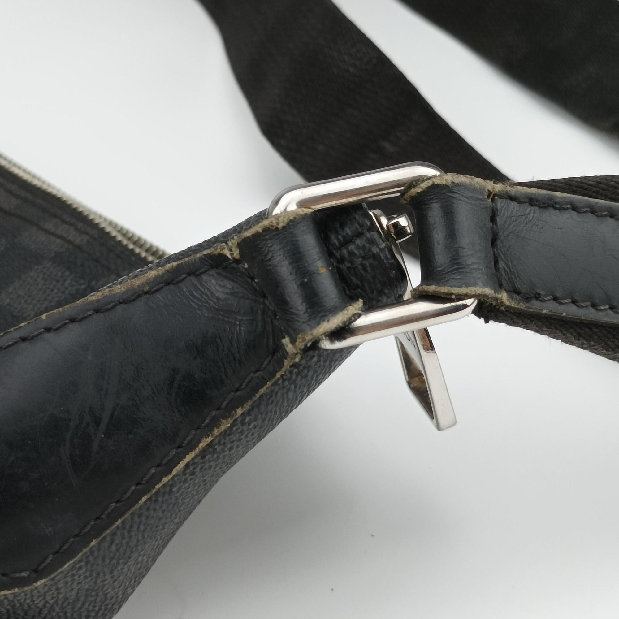 Secondhand Louis Vuitton MICK MM Noir Damier Graphite N41106 shoulderbag | stylenewstar