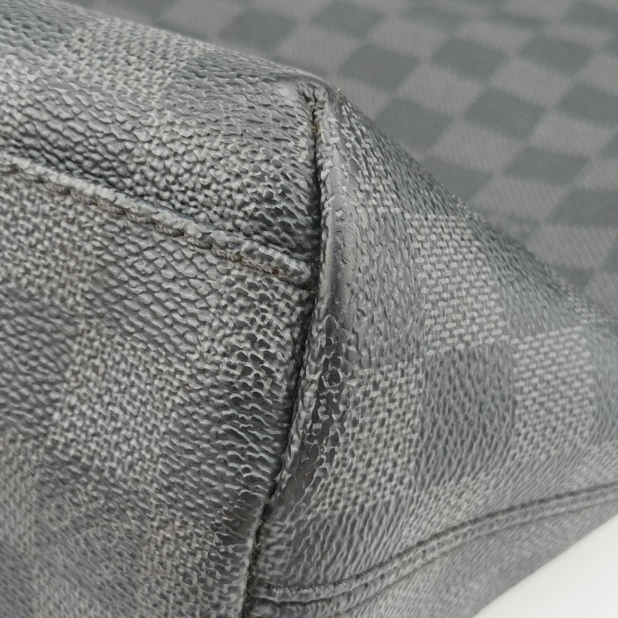 Secondhand Louis Vuitton MICK MM Noir Damier Graphite N41106 shoulderbag | stylenewstar