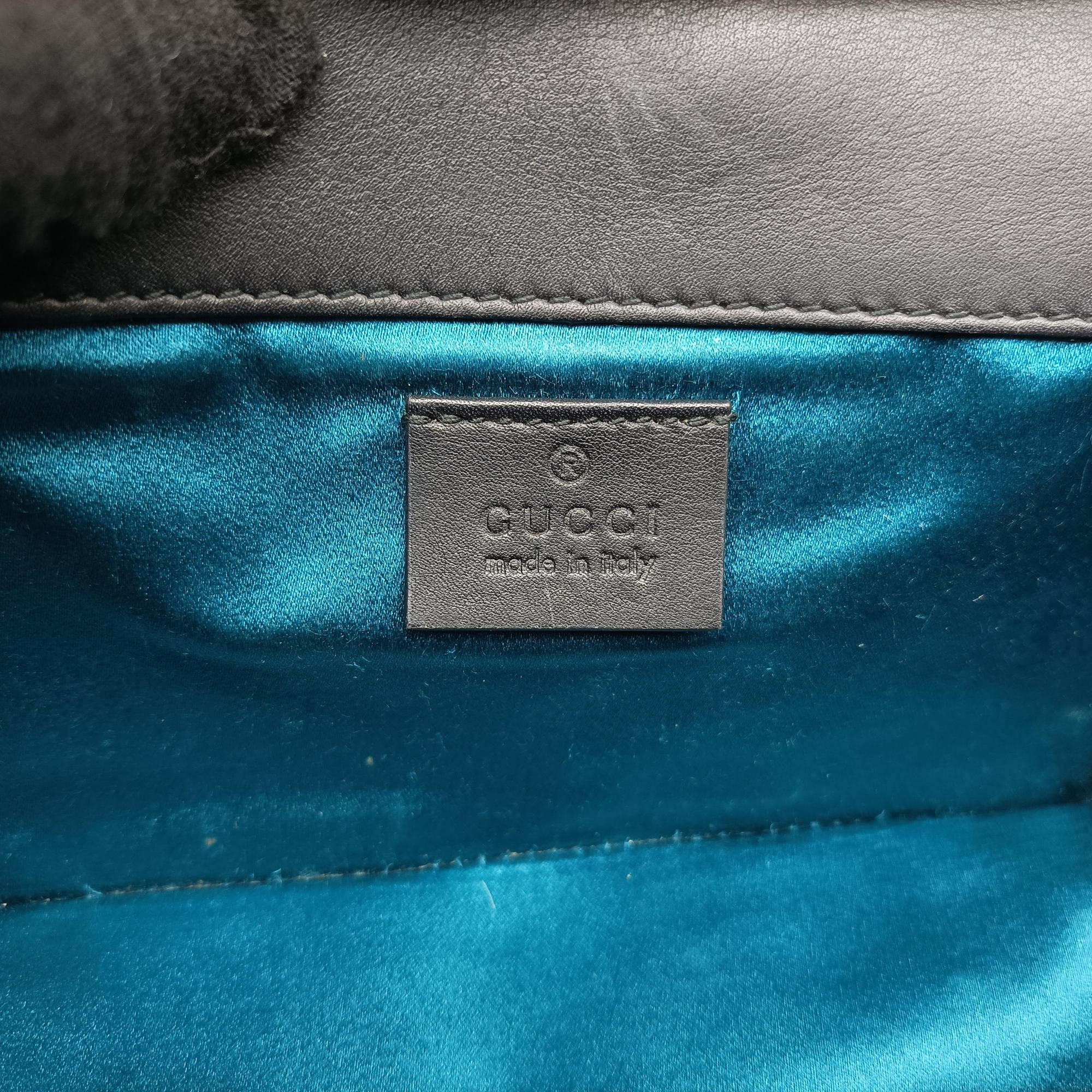 Pre-owned Gucci Square G Black velour 544242 shoulderbag | stylenewstar