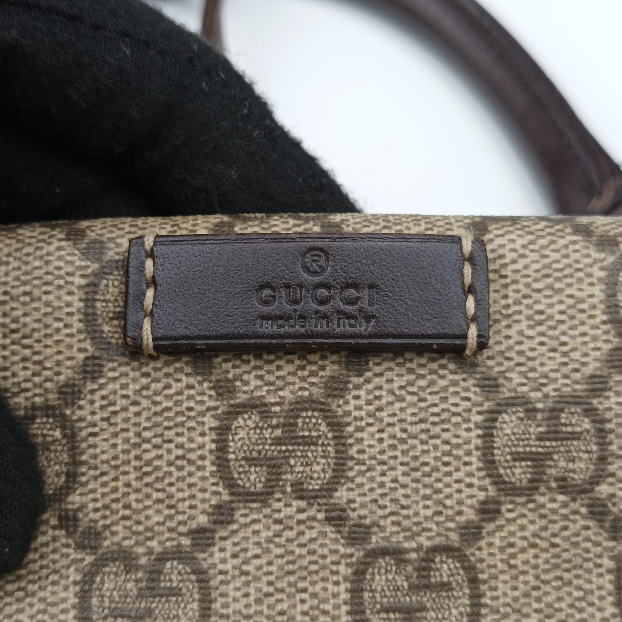 Pre-owned Gucci GG plus GG Supreme Briefcase Brown PVC coated canvasxLeather 201480 handbag | stylenewstar