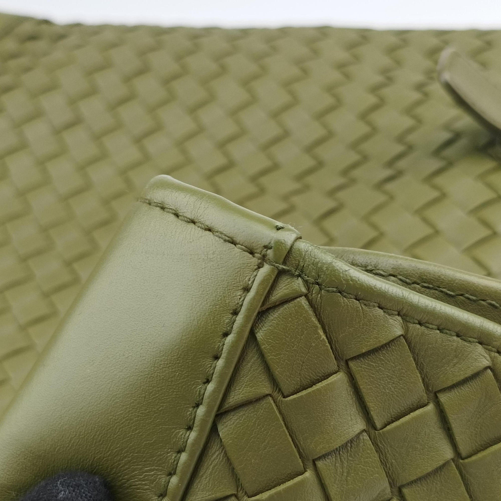 Secondhand Bottega Veneta Intrecciato Shopper Acatl Green lambskin  handbag | stylenewstar