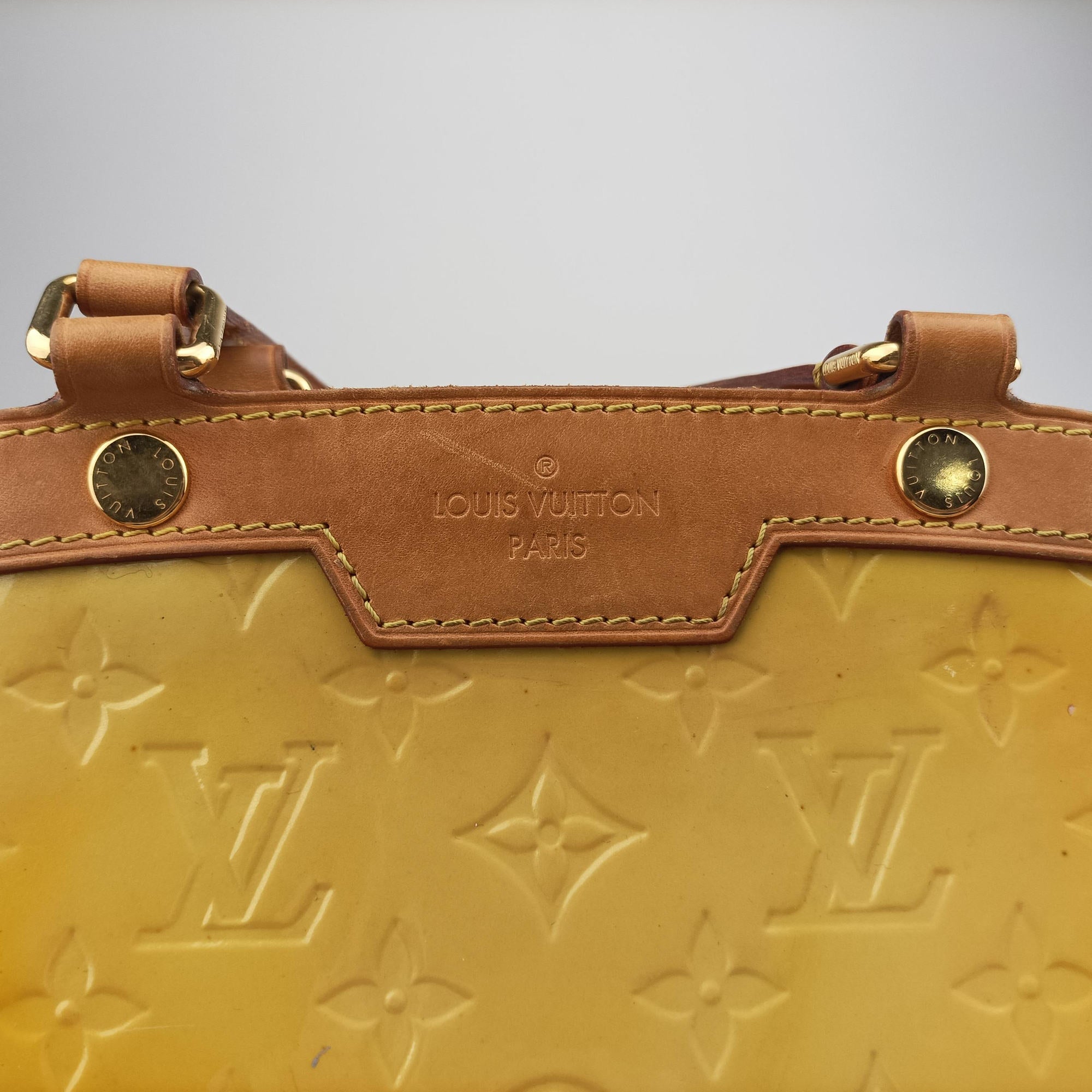 Vintage Louis Vuitton Brea MM Dunne Vernis M90180 shoulderbag | stylenewstar