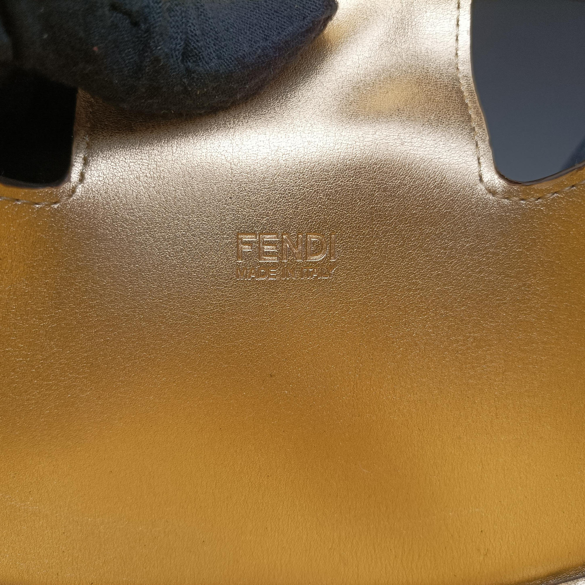 Vintage Fendi Cookie Mini Pink Leather 8BS065 shoulderbag | stylenewstar
