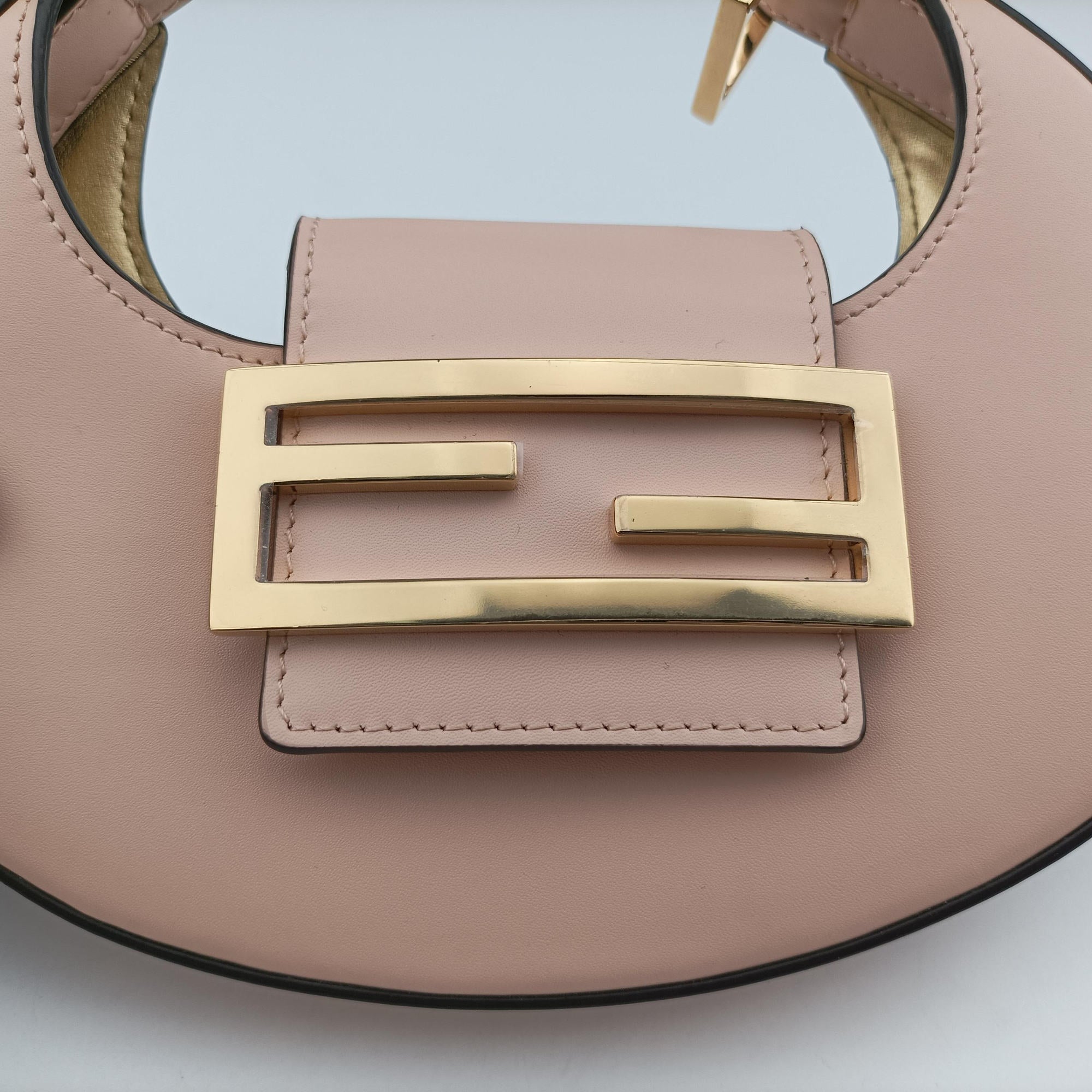 Vintage Fendi Cookie Mini Pink Leather 8BS065 shoulderbag | stylenewstar