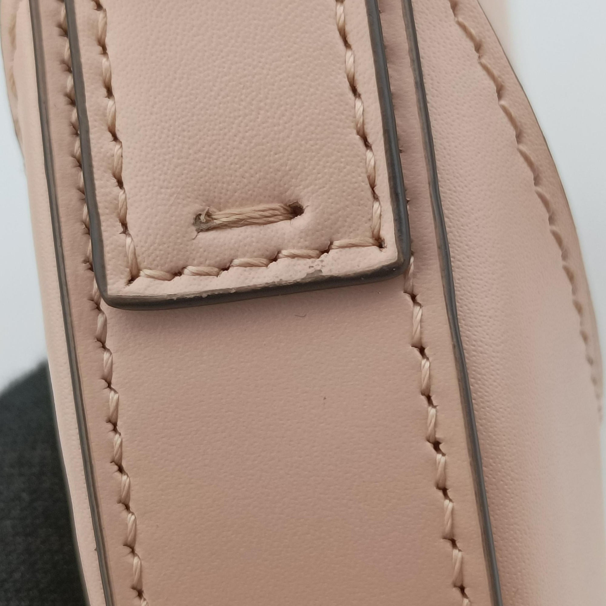 Vintage Fendi Cookie Mini Pink Leather 8BS065 shoulderbag | stylenewstar