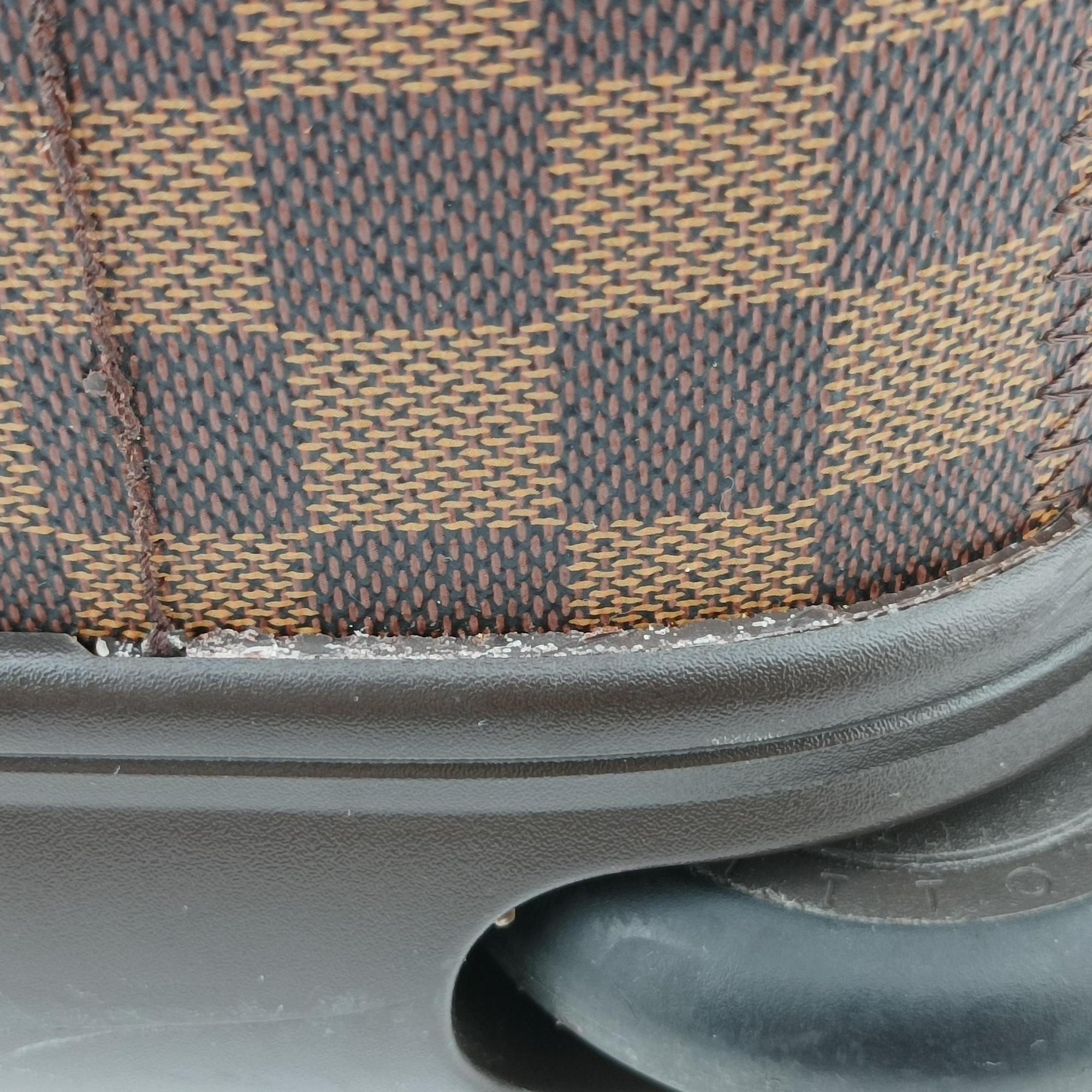 Secondhand Louis Vuitton Eole 50 Damier Ebene Damier Canvas N23205 suitcase | stylenewstar