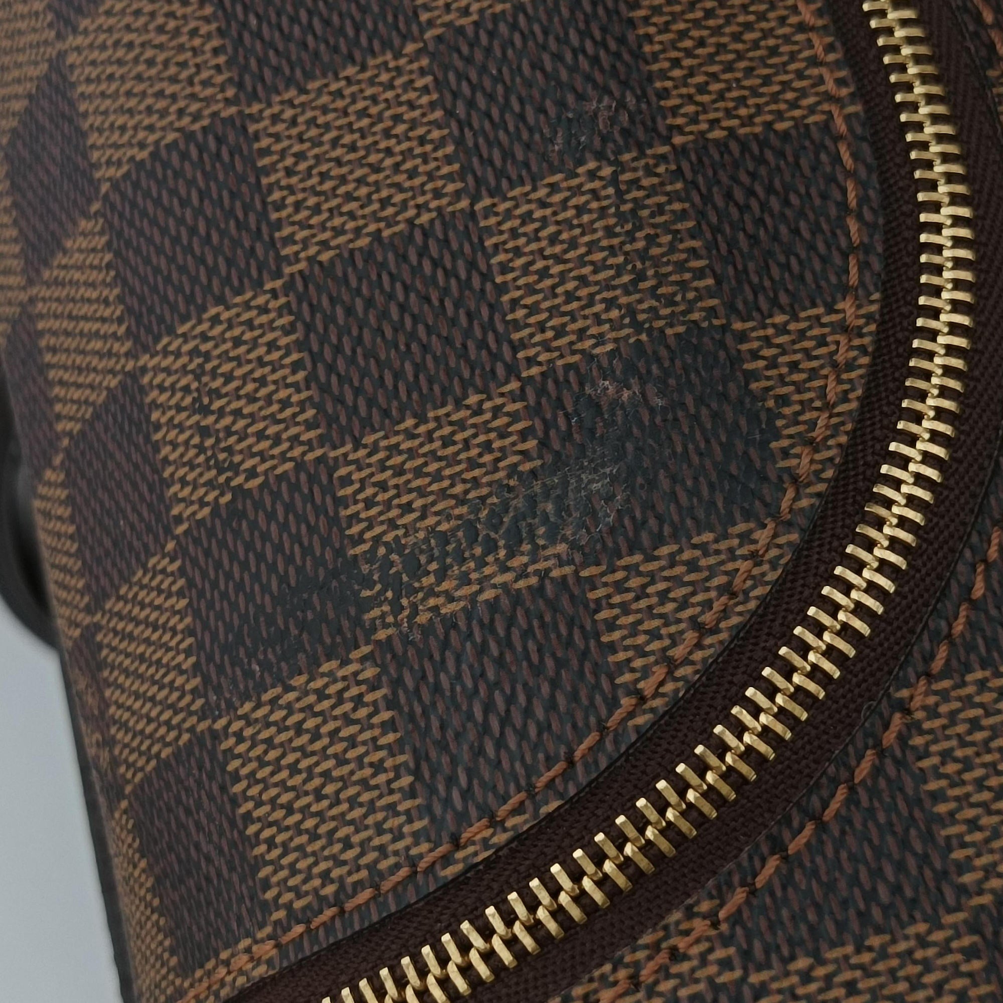 Secondhand Louis Vuitton Eole 50 Damier Ebene Damier Canvas N23205 suitcase | stylenewstar