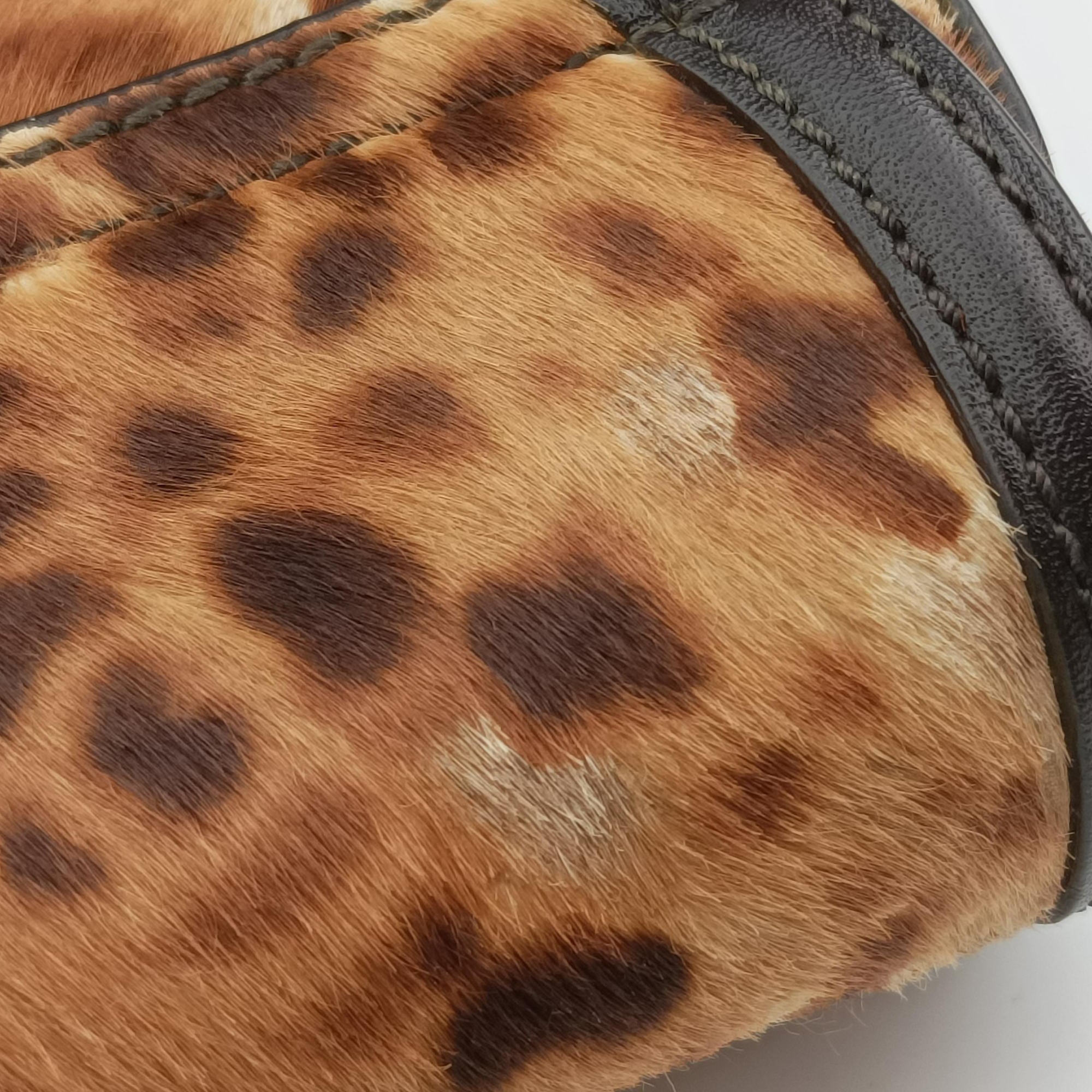Pre-owned Ferragamo Vara Bow Brown x Black ponyhair  handbag | stylenewstar