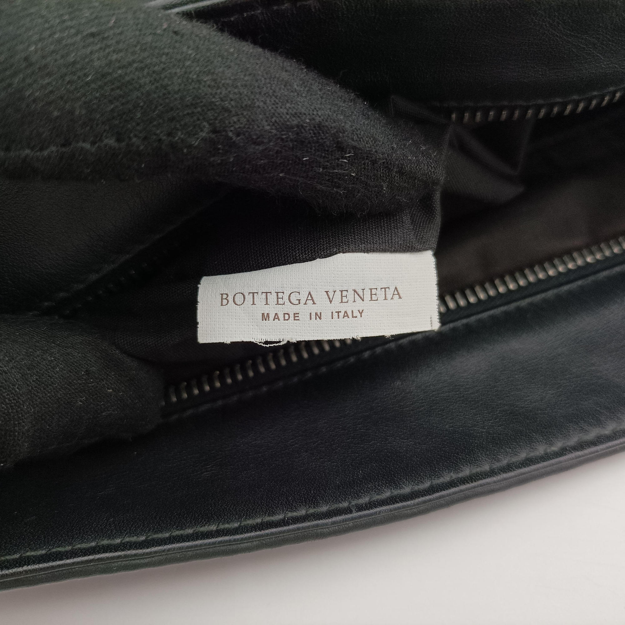 Vintage Bottega Veneta Intrecciato Black lambskin  shoulderbag | stylenewstar