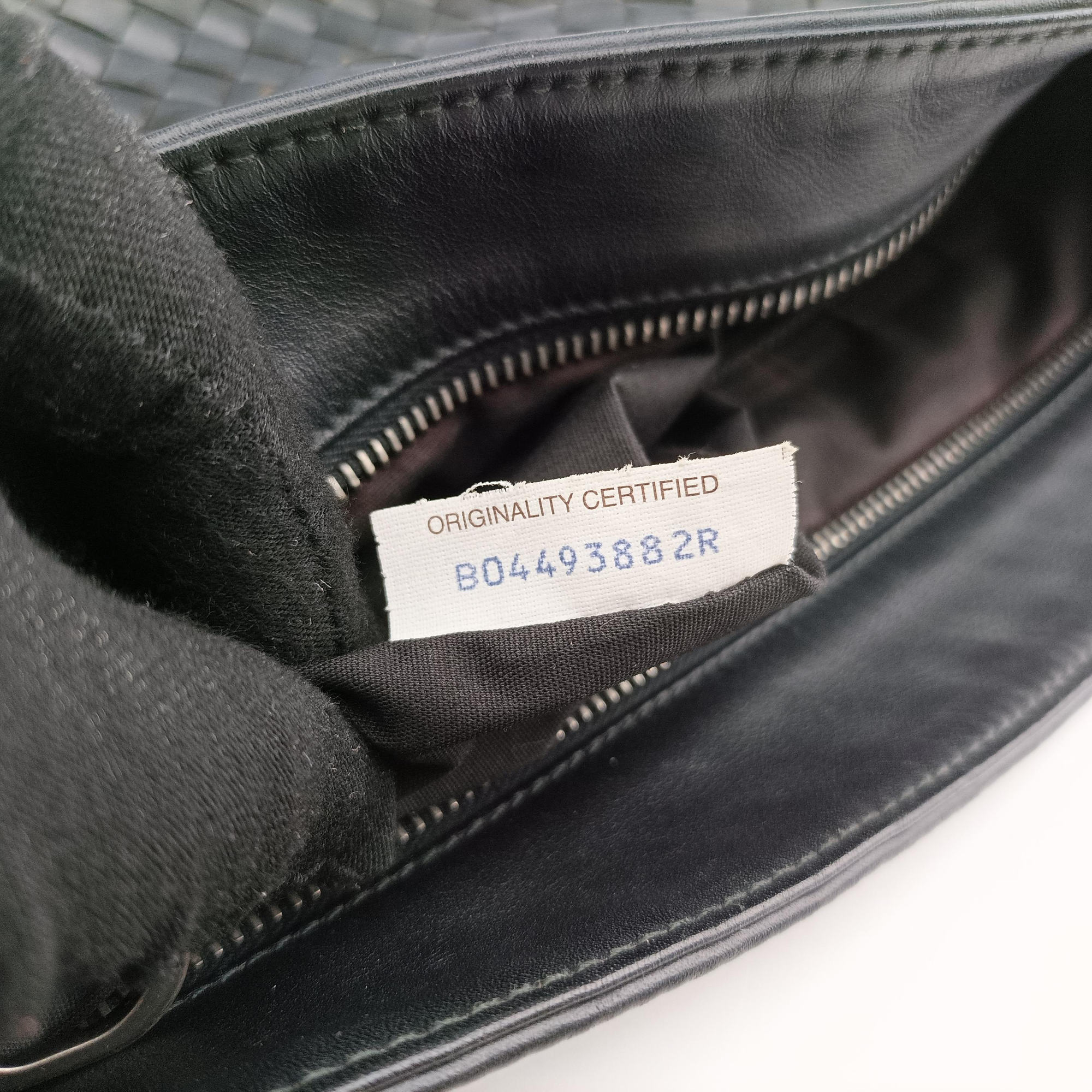 Vintage Bottega Veneta Intrecciato Black lambskin  shoulderbag | stylenewstar