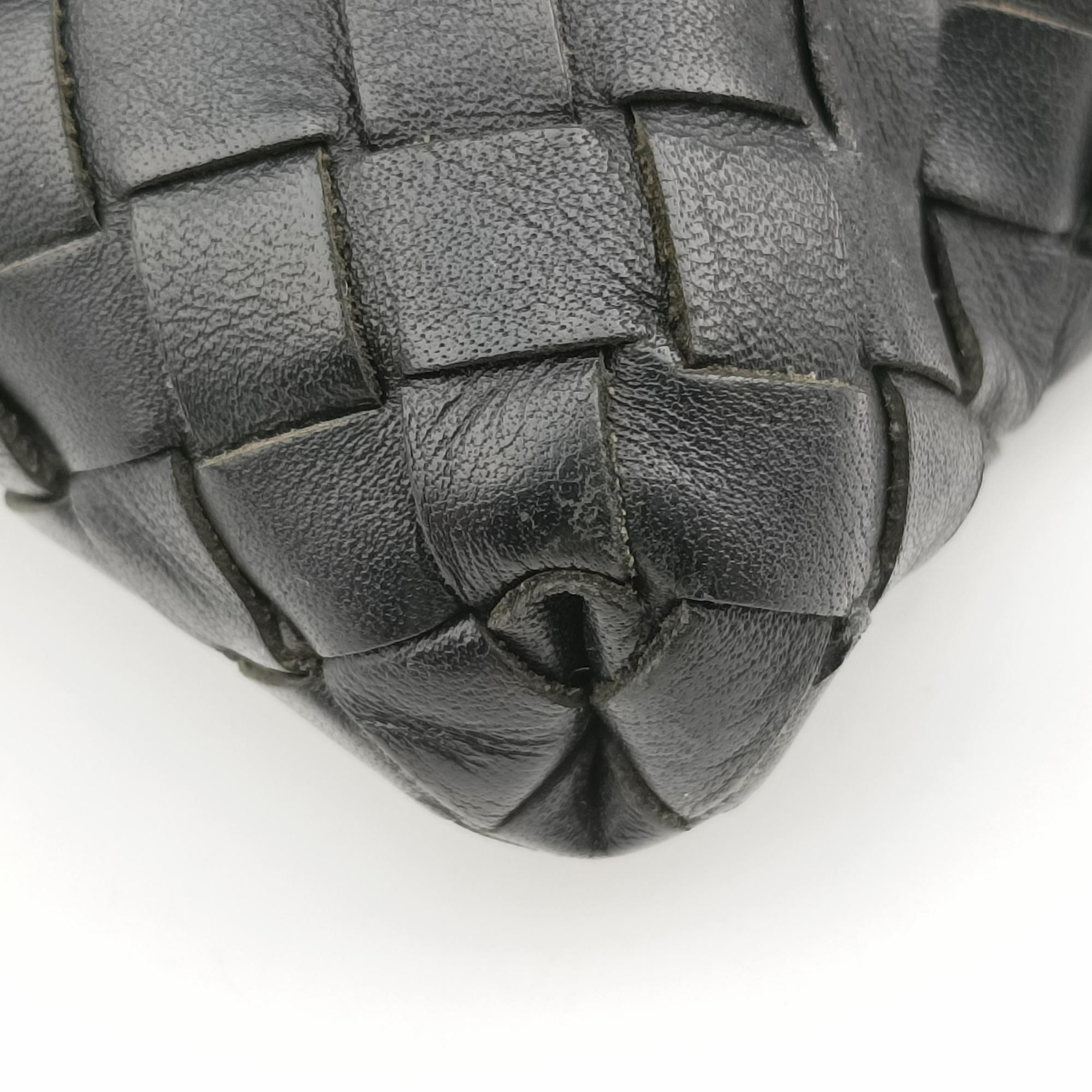 Vintage Bottega Veneta Intrecciato Black lambskin  shoulderbag | stylenewstar