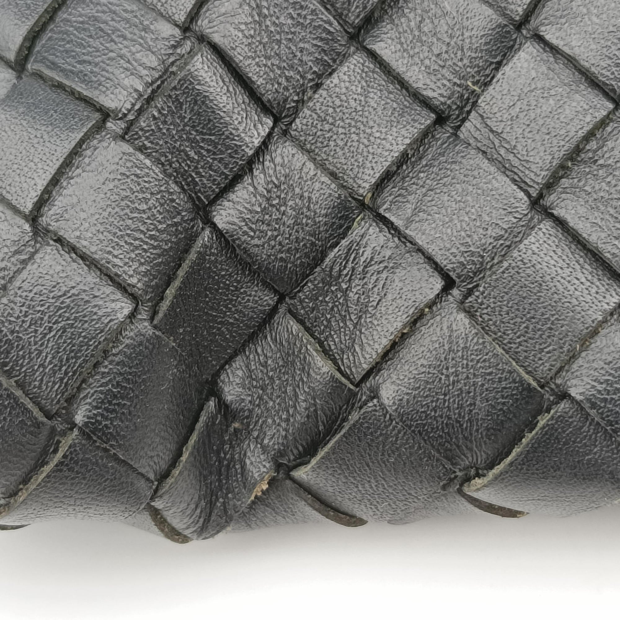 Vintage Bottega Veneta Intrecciato Black lambskin  shoulderbag | stylenewstar