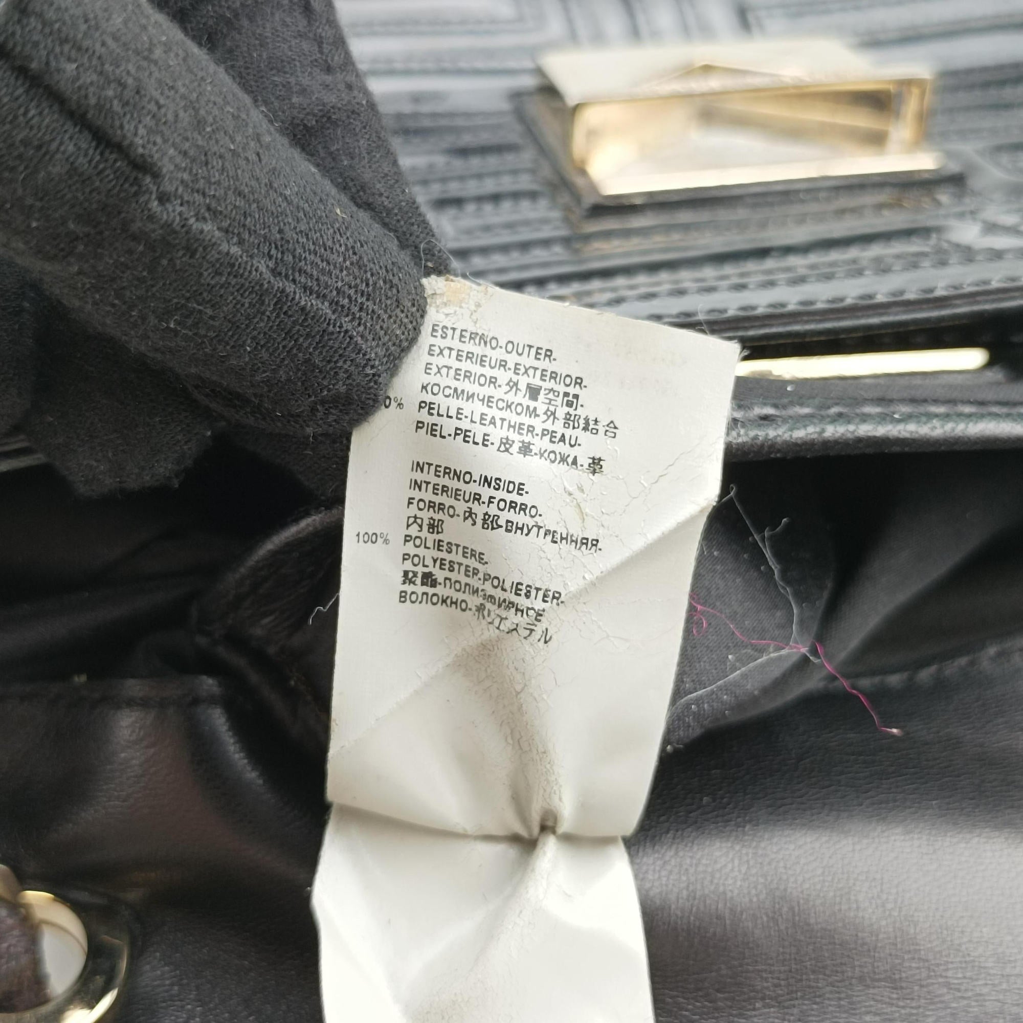 Pre-owned VERSACE back grain Black Patent Leather  shoulderbag | stylenewstar