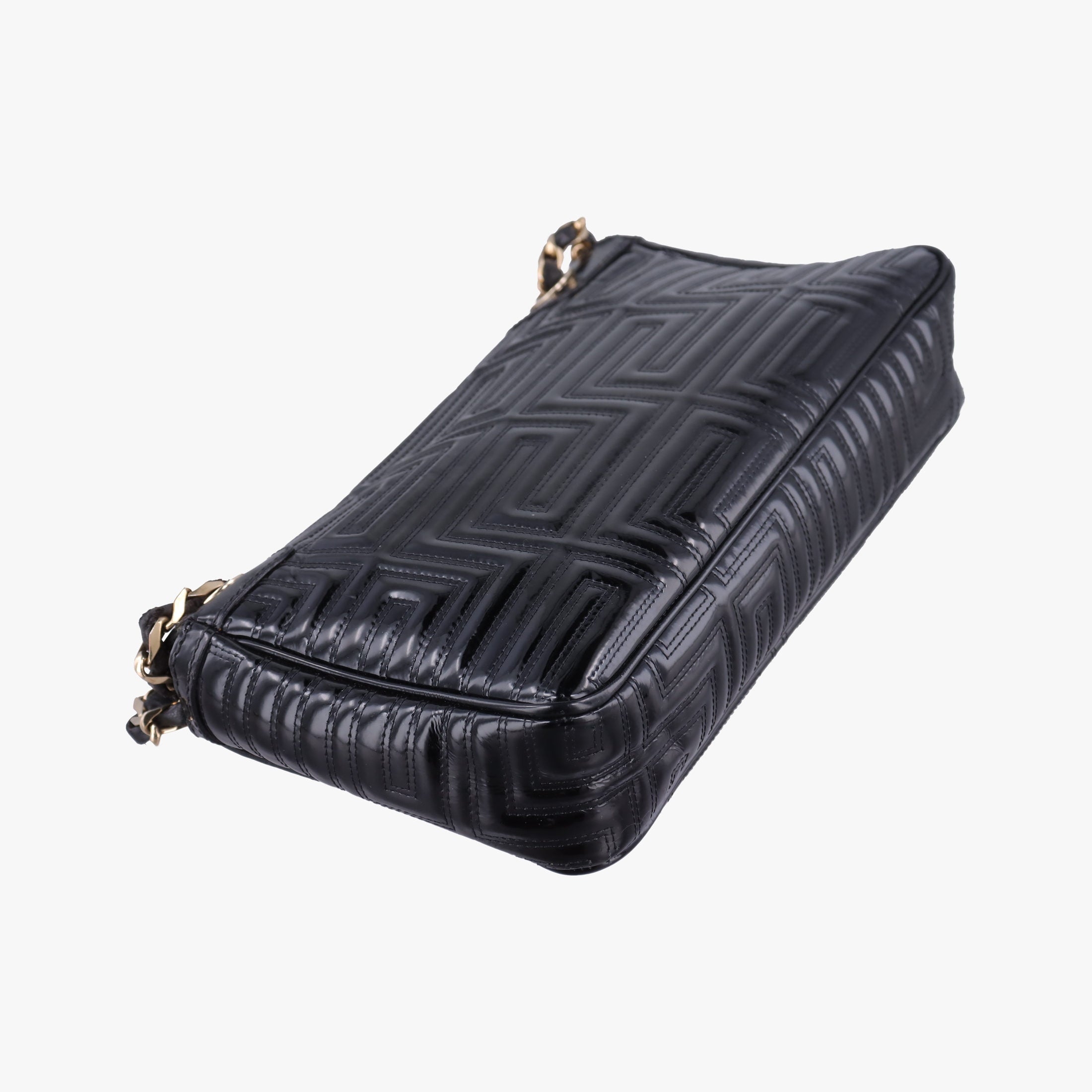 Pre-owned VERSACE back grain Black Patent Leather  shoulderbag | stylenewstar
