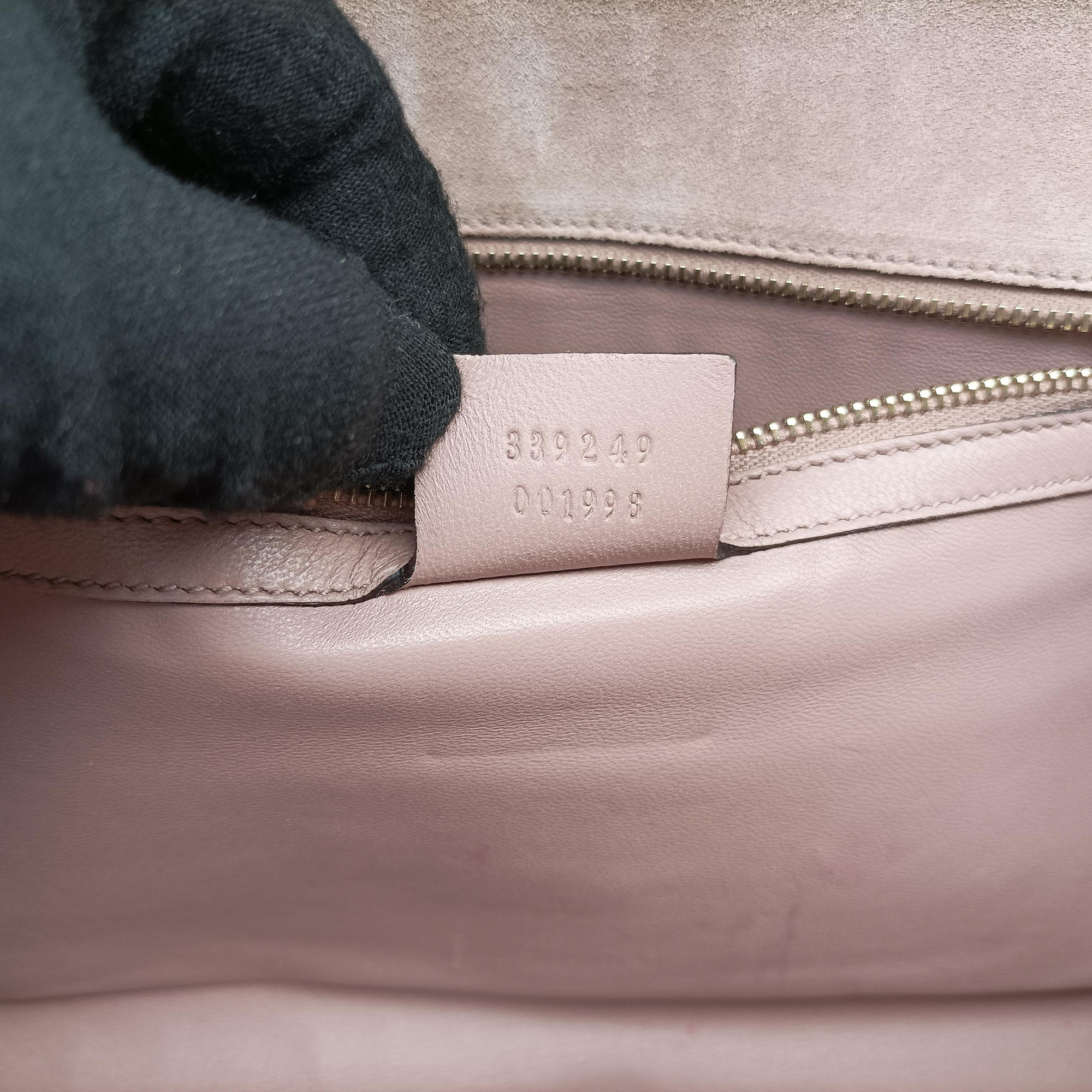 Secondhand Gucci Microguccissima Broadway Camel Patent Leather 339249 long-wallet | stylenewstar