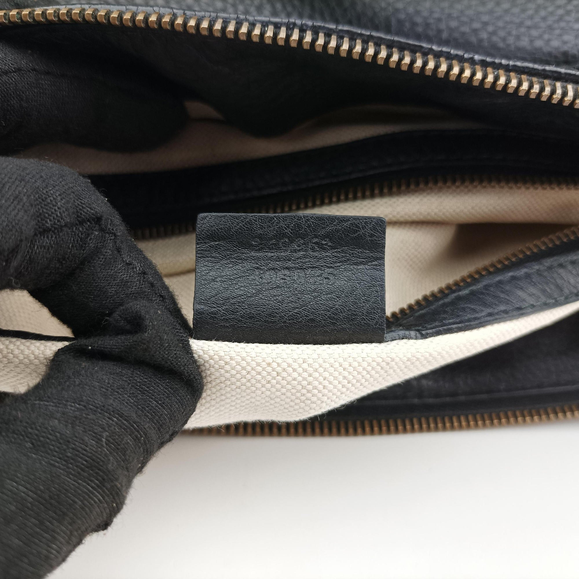 Secondhand Gucci Ride Black Leather 269963 shoulderbag | stylenewstar