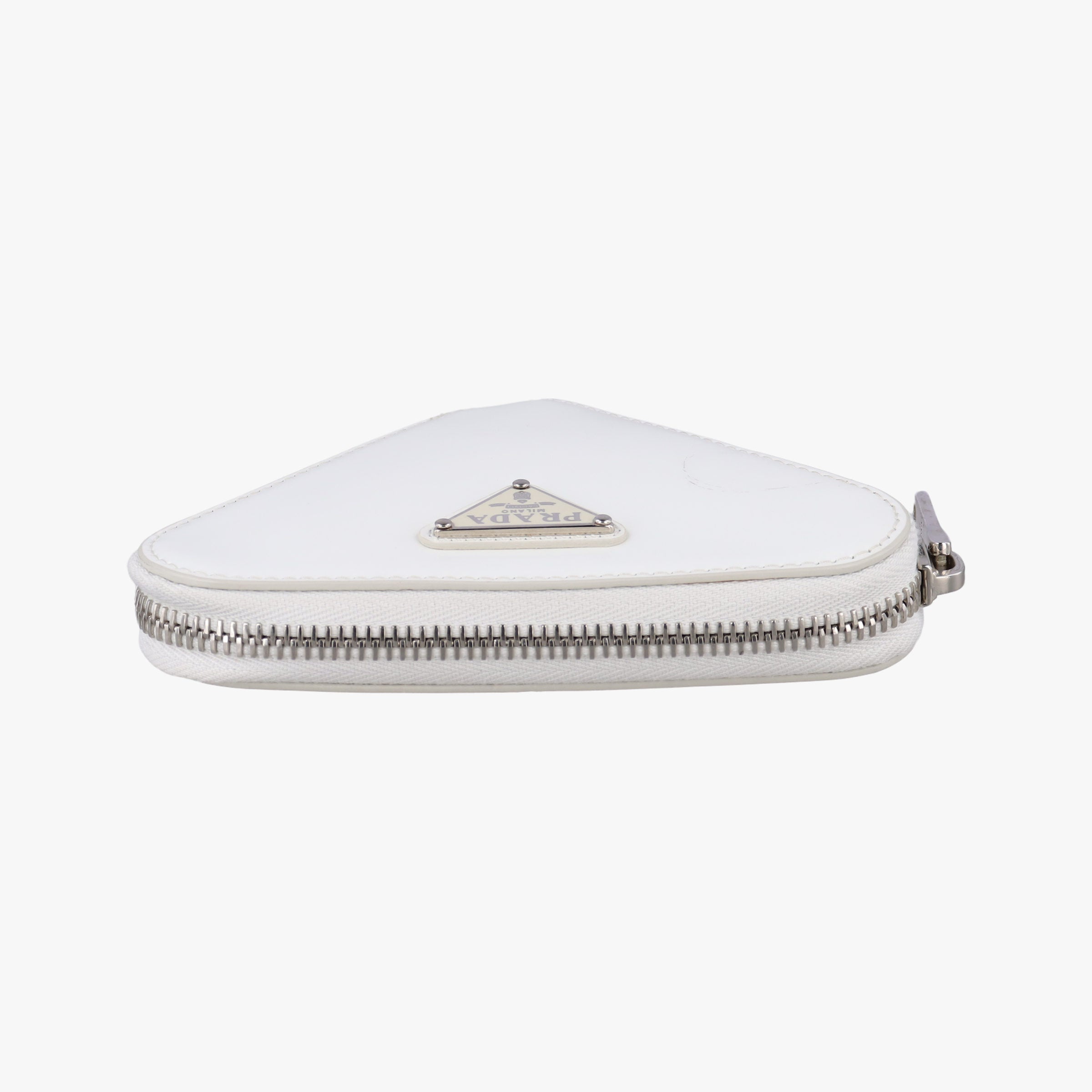 Pre-owned Prada Triangle Chain Pouch White Leather  shoulderbag | stylenewstar