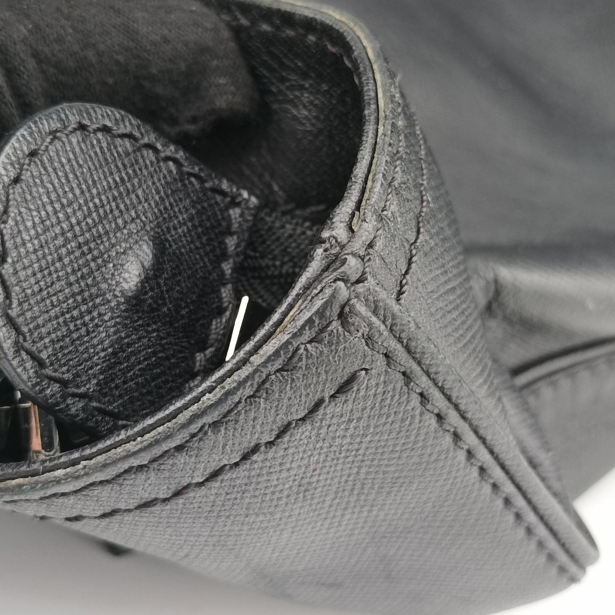 Vintage VERSACE Tote Black Leather  handbag | stylenewstar