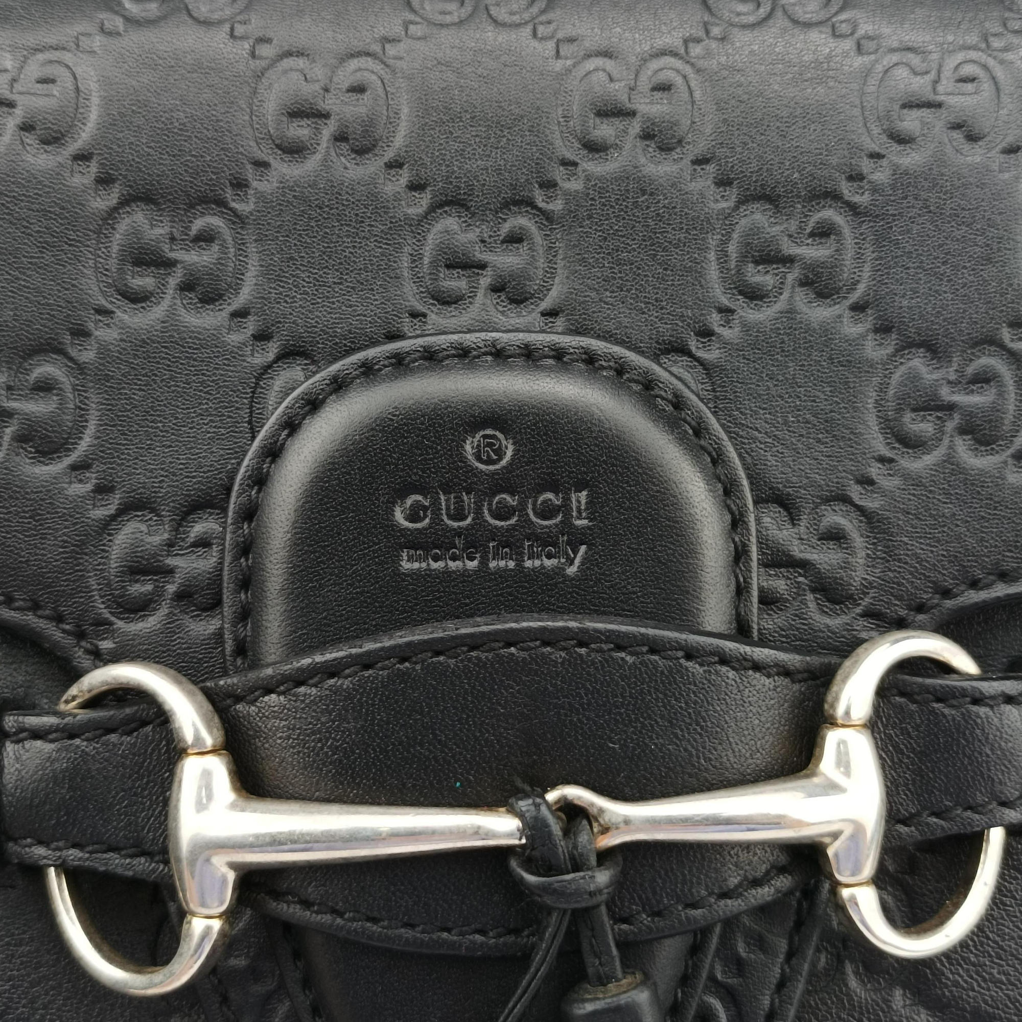 Pre-owned Gucci Emily Black Leather 295402 shoulderbag | stylenewstar