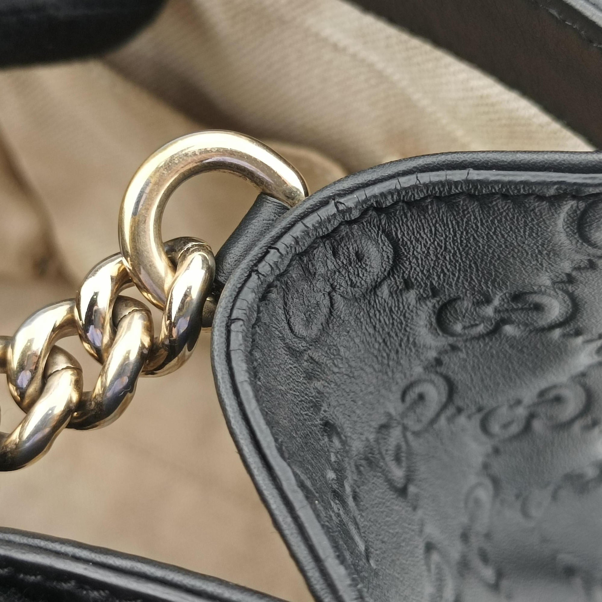 Pre-owned Gucci Emily Black Leather 295402 shoulderbag | stylenewstar