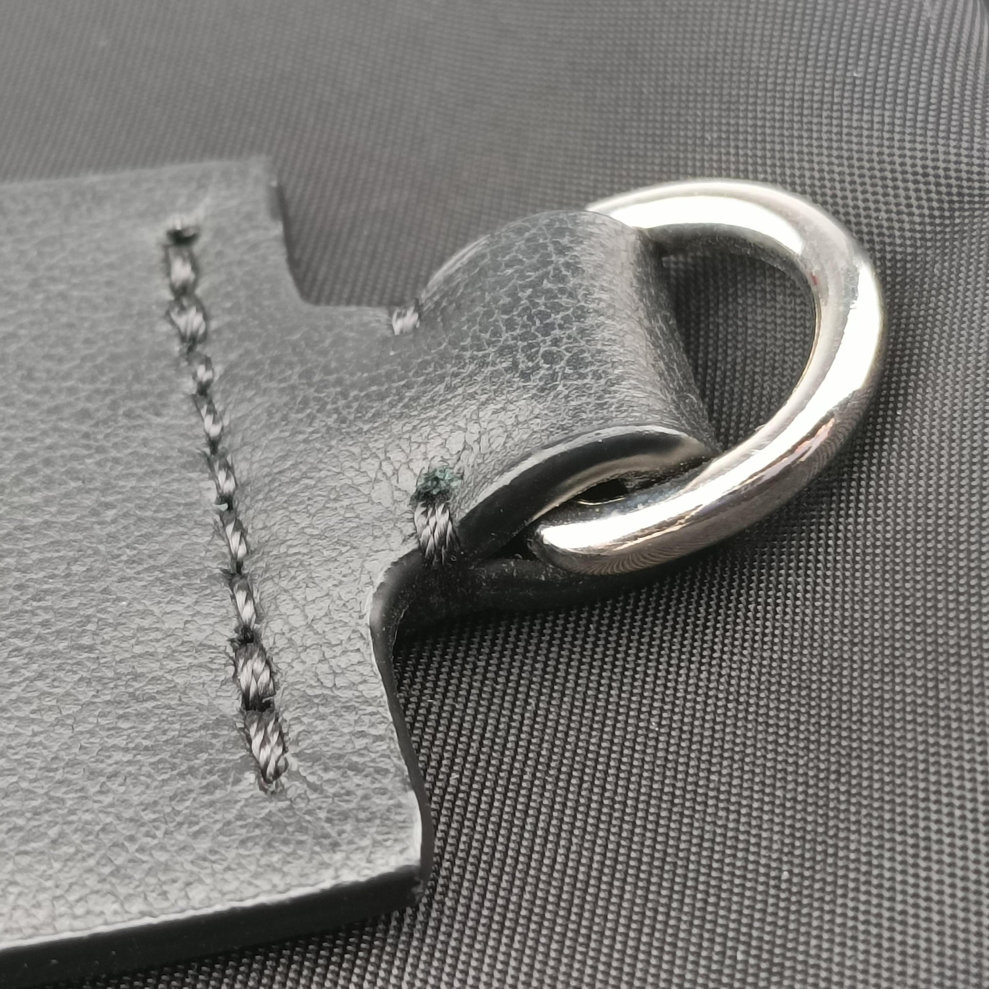 Pre-owned Valentino VLogo Black Nylon × Calfskin Leather  shoulderbag | stylenewstar