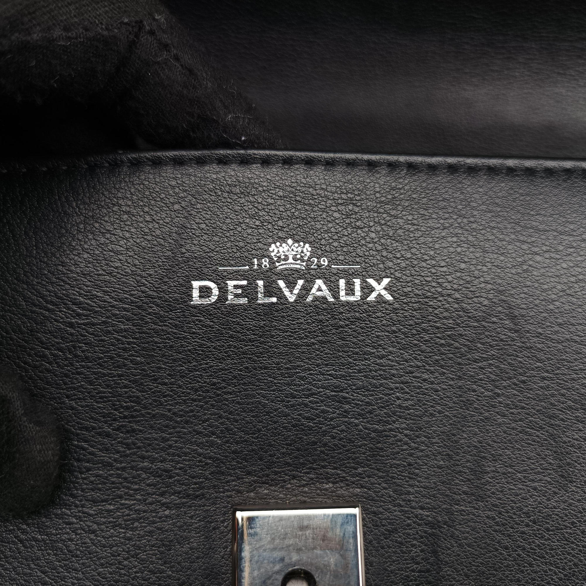 Vintage Delvaux Tampete Black Leather  shoulderbag | stylenewstar