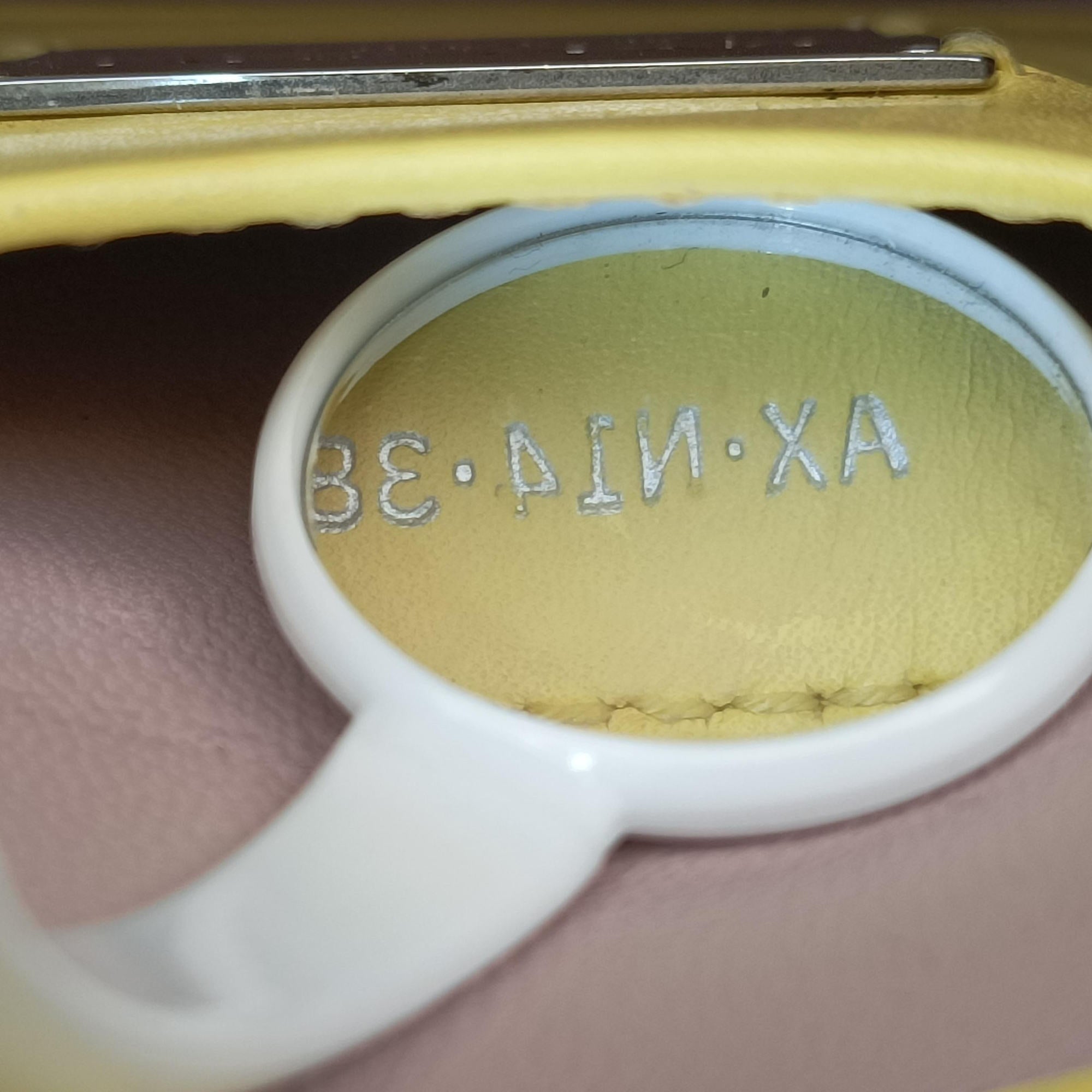 Secondhand Bvlgari Serpenti Yellow Galuchat Skin×Leather  shoulderbag | stylenewstar