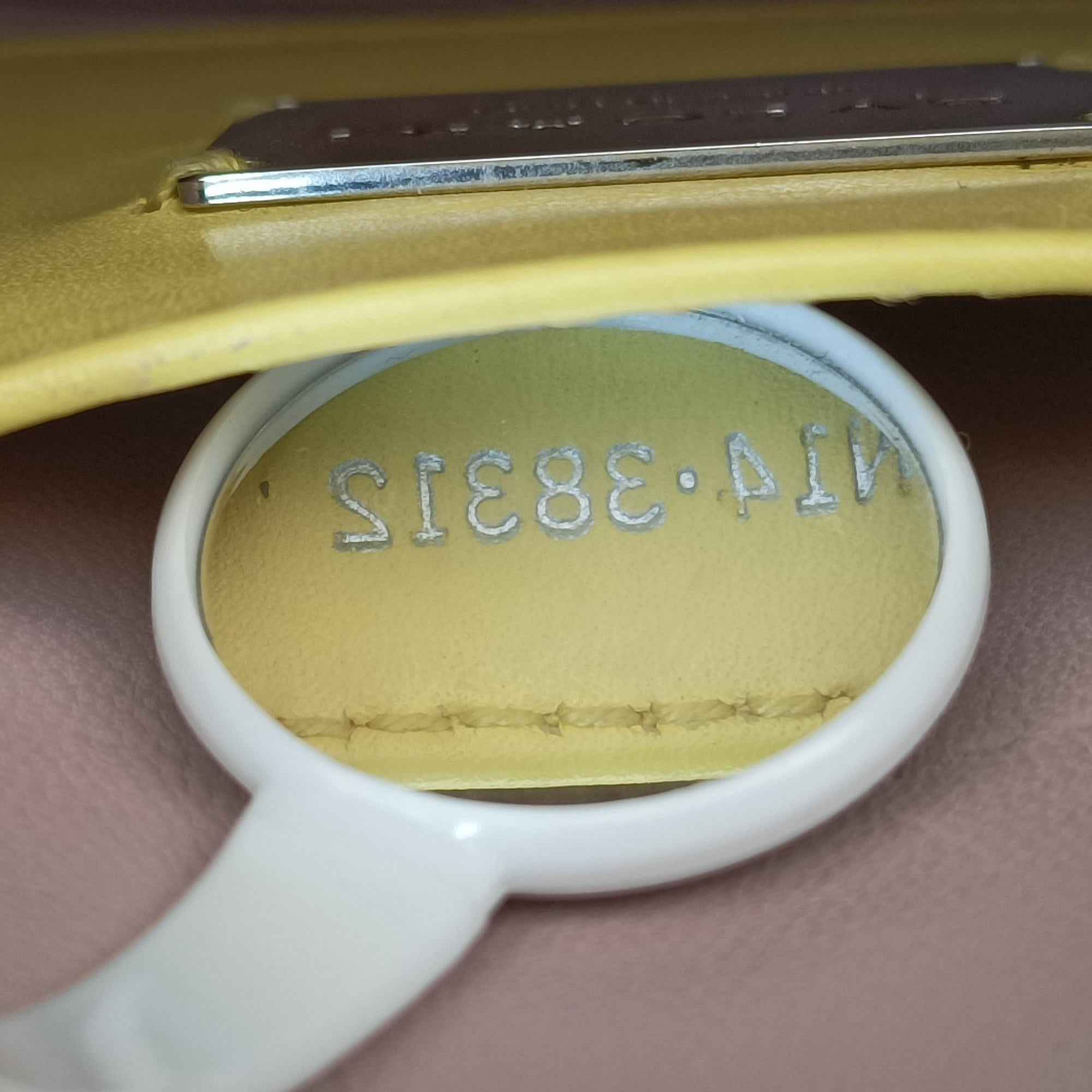 Secondhand Bvlgari Serpenti Yellow Galuchat Skin×Leather  shoulderbag | stylenewstar