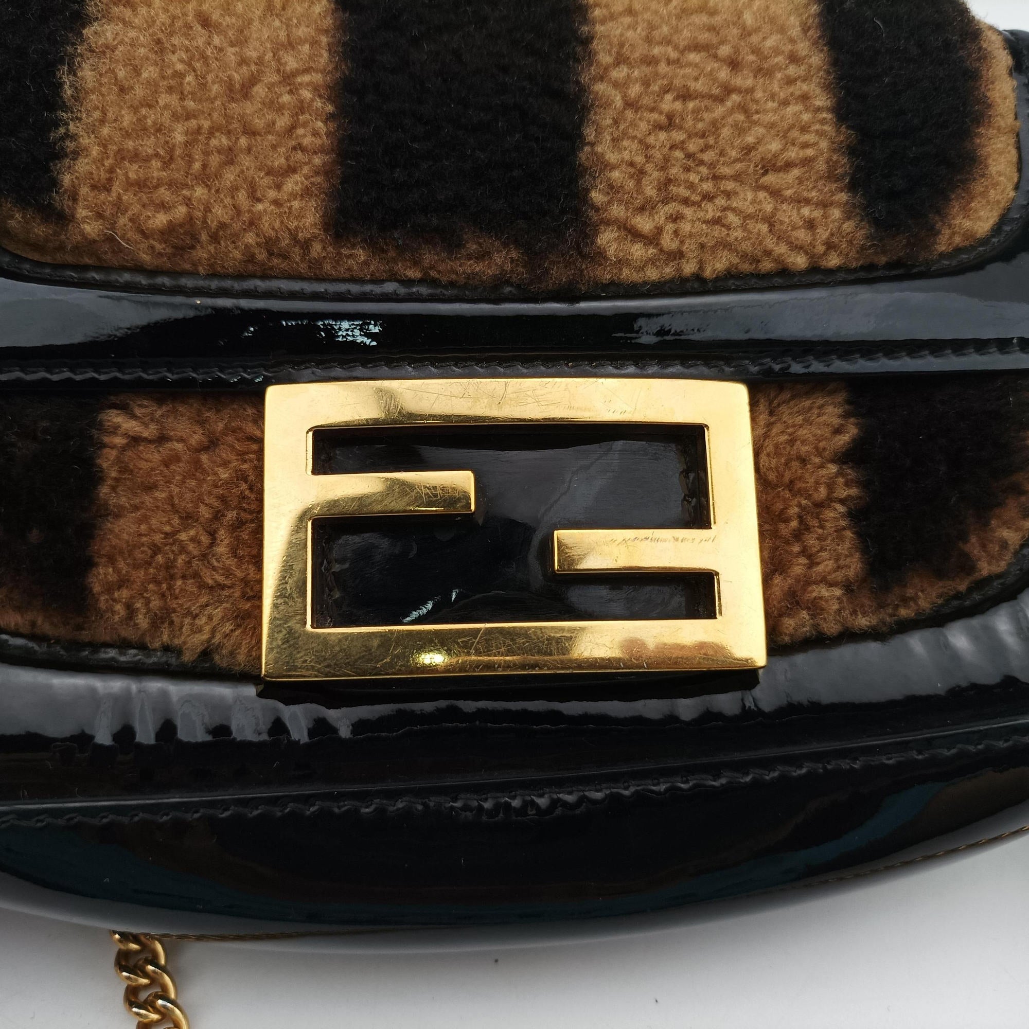 Pre-owned Fendi BAGUETTE Brown×Black fur×patent 8BS017 shoulderbag | stylenewstar